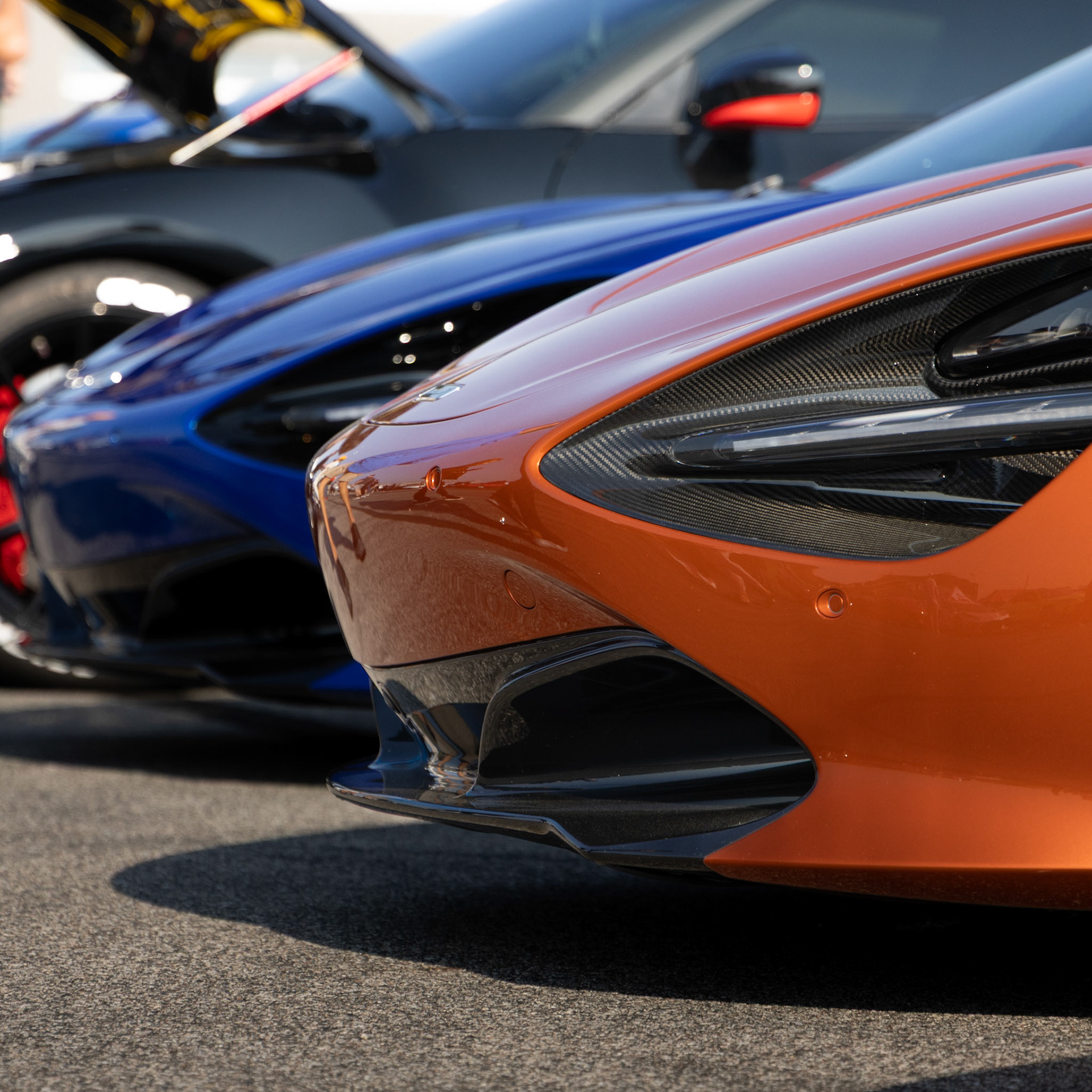 wish there was a 3rd 720s, wanted to do like a "different shades of the mclaren 720s" sho. Still super cool though