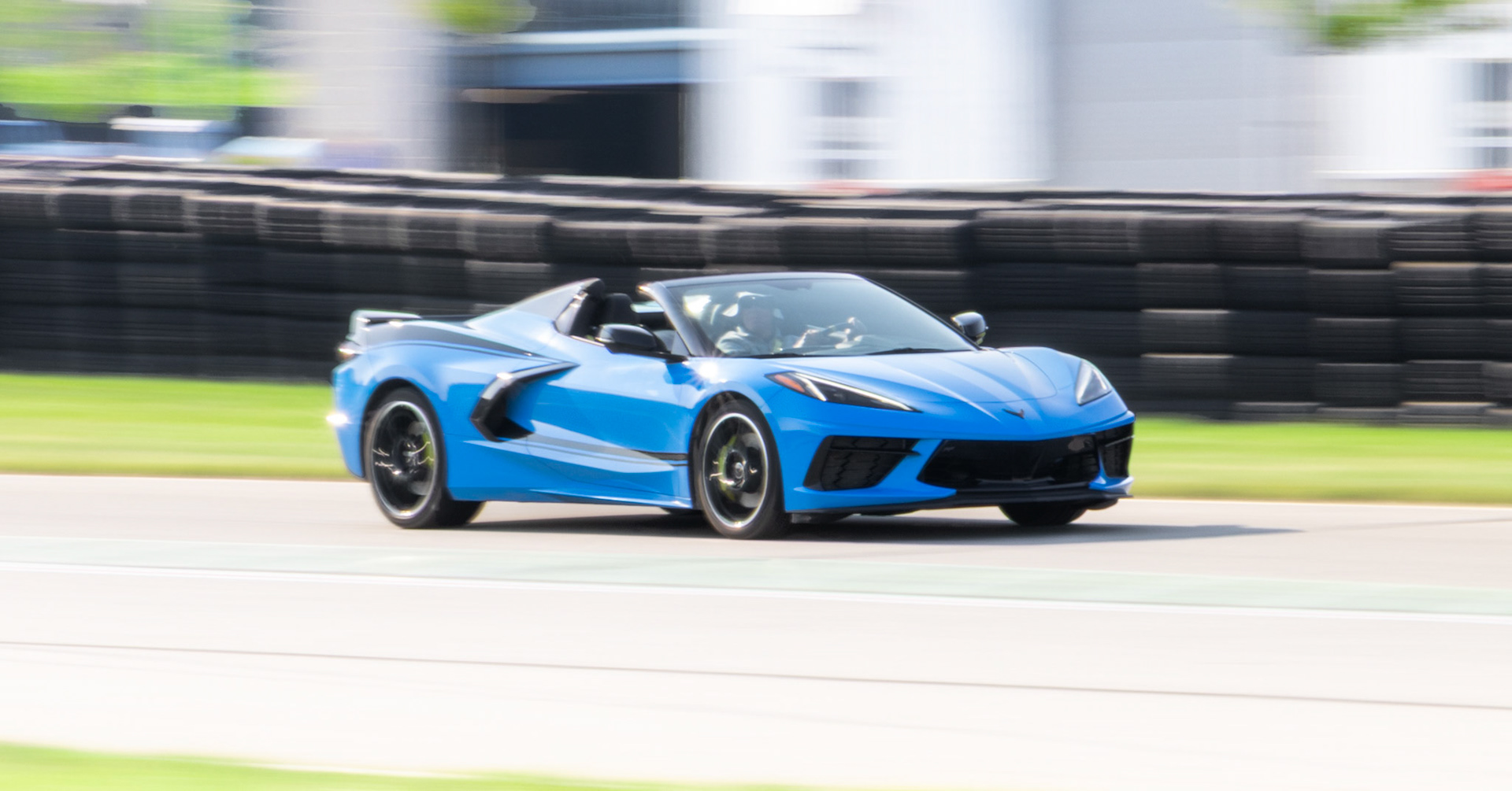 another moving shot attempt, this one compared to the bike feels more like a guy cruising in his corvette based on the angle of the shot compared to the bike which feels like hes racing