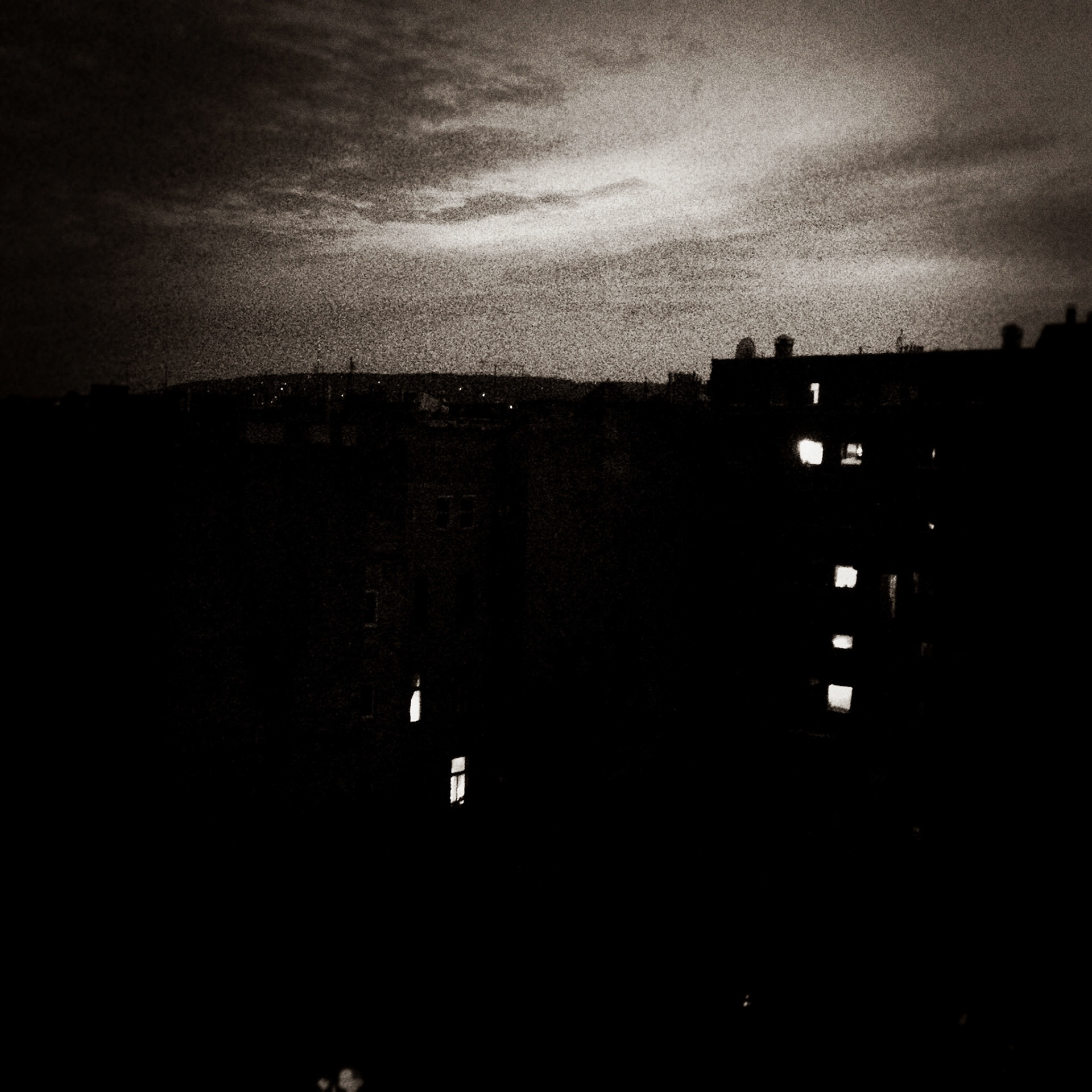 Urban Sunset. Part of project “Sharkey’s Night” [RJ 0052]: Photo series taken at night.