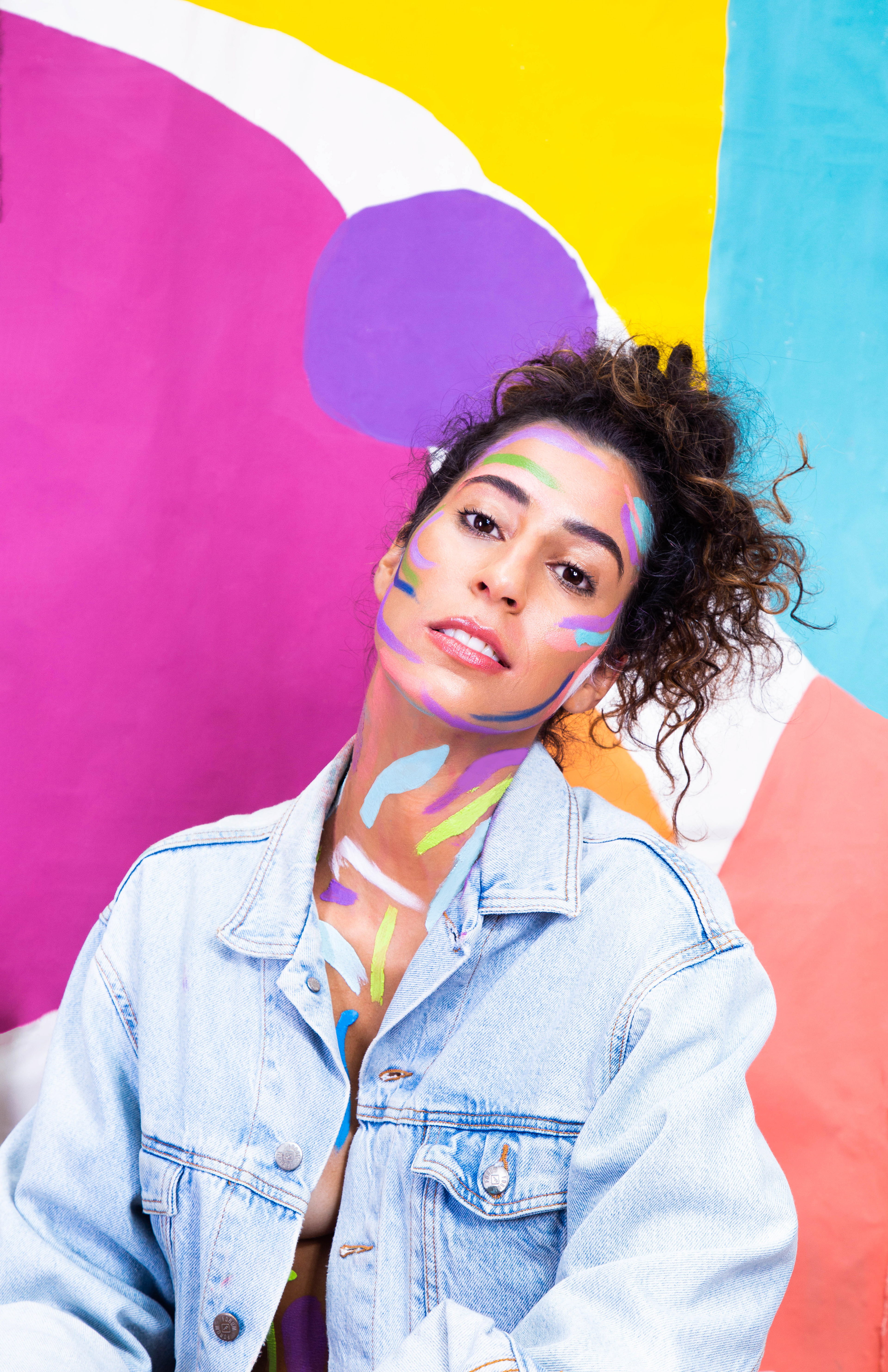 Fotografia e Direção de Arte - Bia Sá para o Single cotidiano colorido e Make Bruna Pezzino