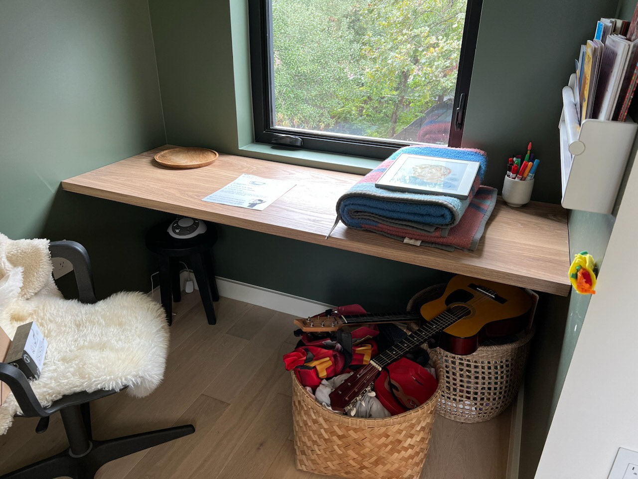 Built in Desk