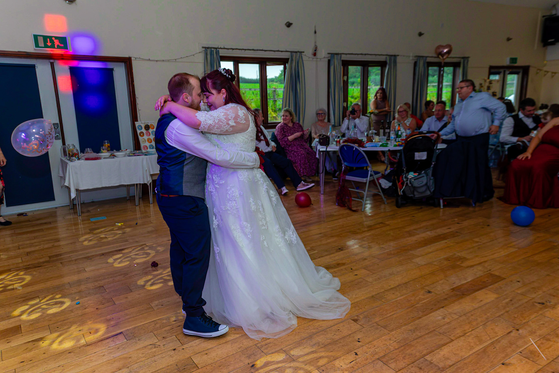 beckie and Steves Wedding Pictures taken in Taunton and the reception at Stoke st Gregory in Somerset.