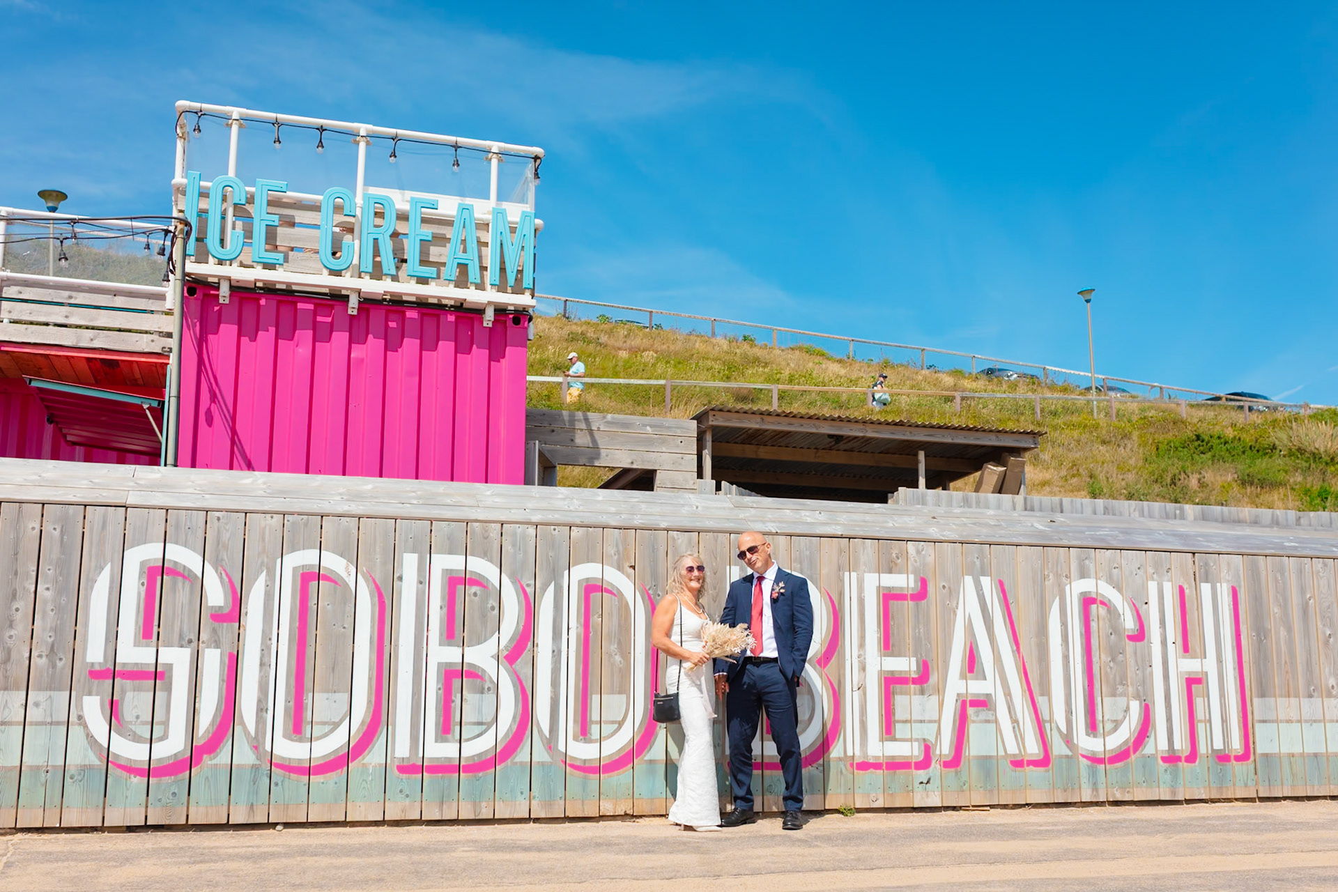Susan and Barrys small summer wedding took place at Bournemouth Town Hall, the reception at Sids Slaps in Southbourne and drinks at Sobo Beach.