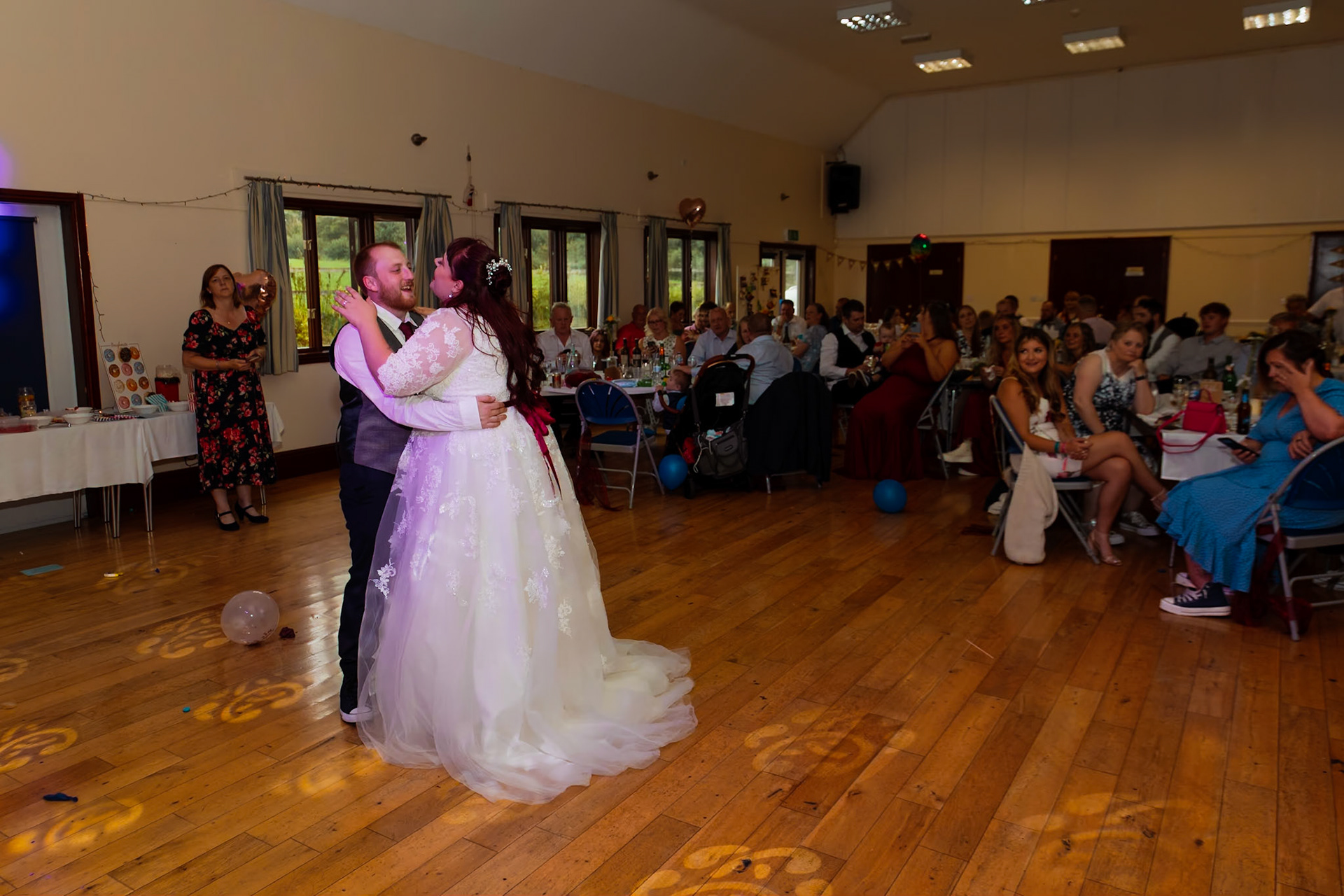 beckie and Steves Wedding Pictures taken in Taunton and the reception at Stoke st Gregory in Somerset.