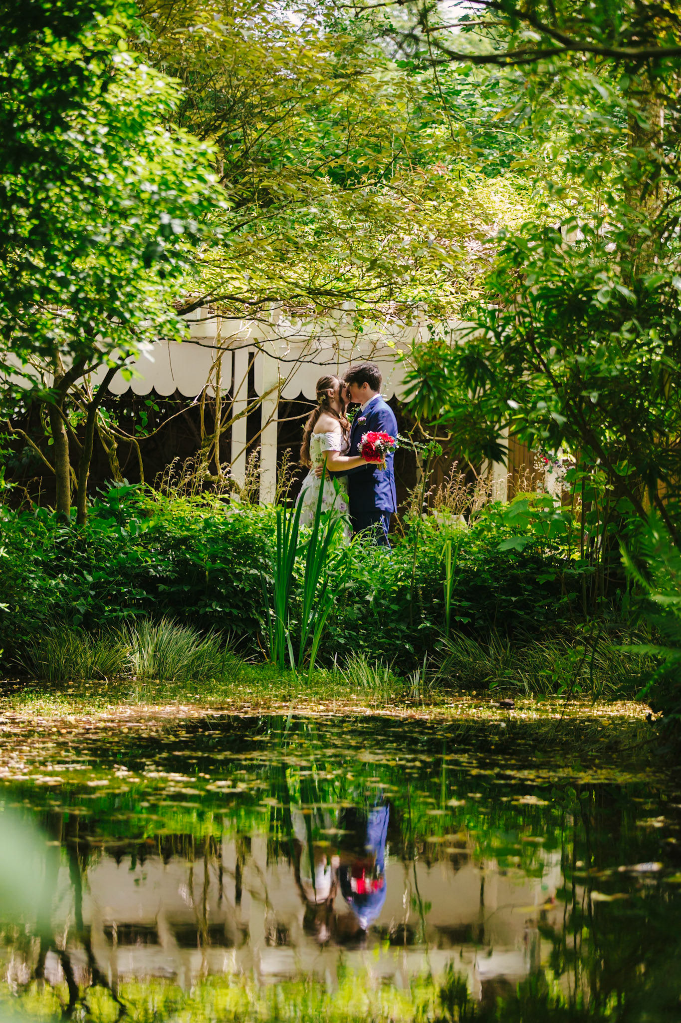 Lia and Sams Wonderful Wedding on the 25th May 2025 with the ceremony taking place at Upwey Wishing Well, the reception taking place at the Centenery Club in Weymouth, this was of my split weddings packages.