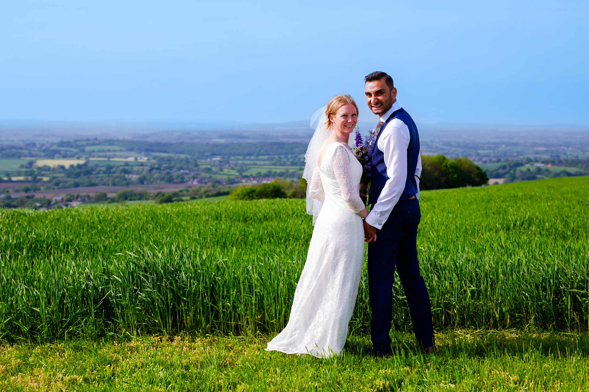 Pictures from Jay and Flo's beautiful spring wedding that took place at Shaftesbury in North Dorset and