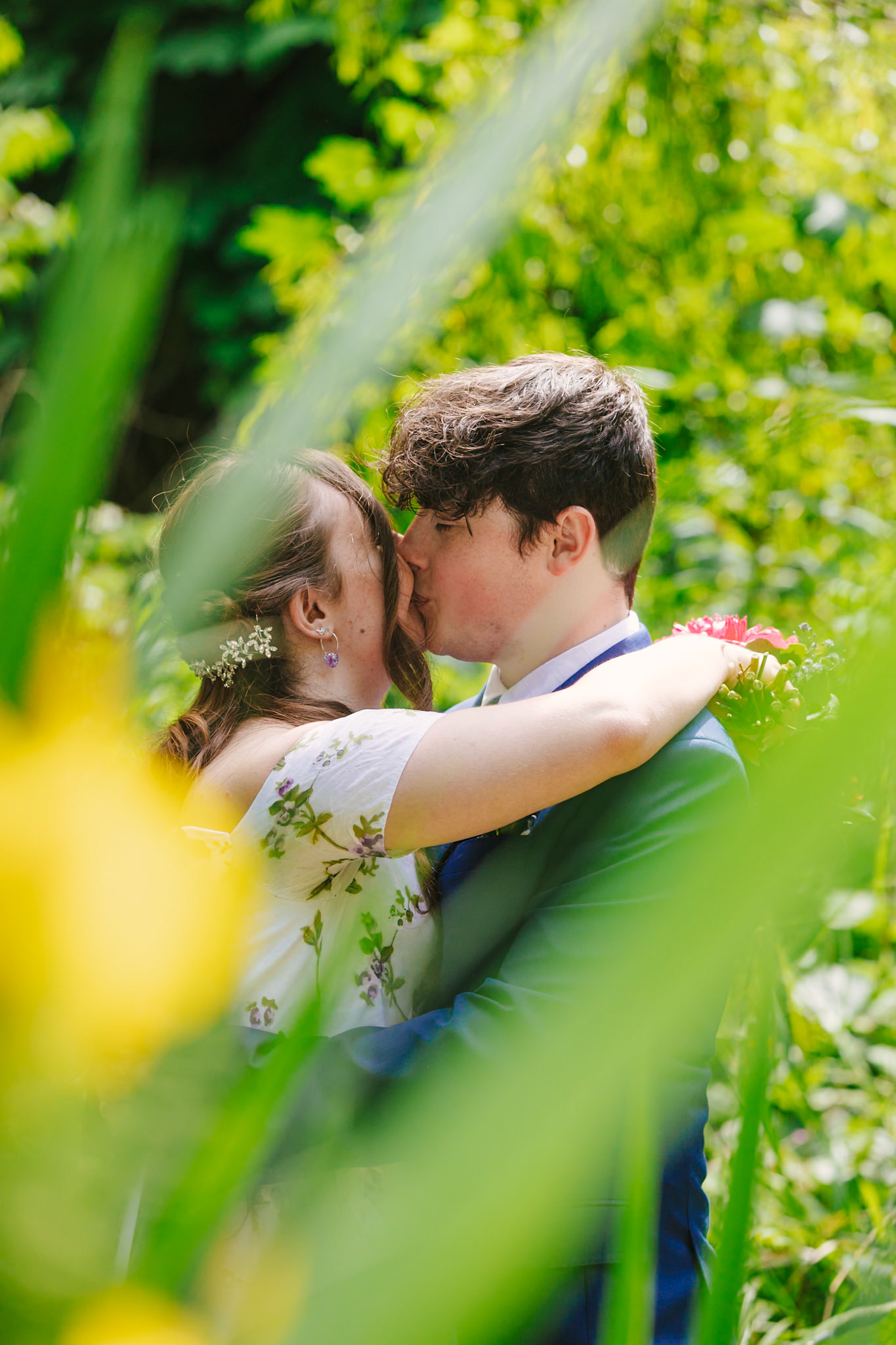 Lia and Sams Wonderful Wedding on the 25th May 2025 with the ceremony taking place at Upwey Wishing Well, the reception taking place at the Centenery Club in Weymouth, this was of my split weddings packages.