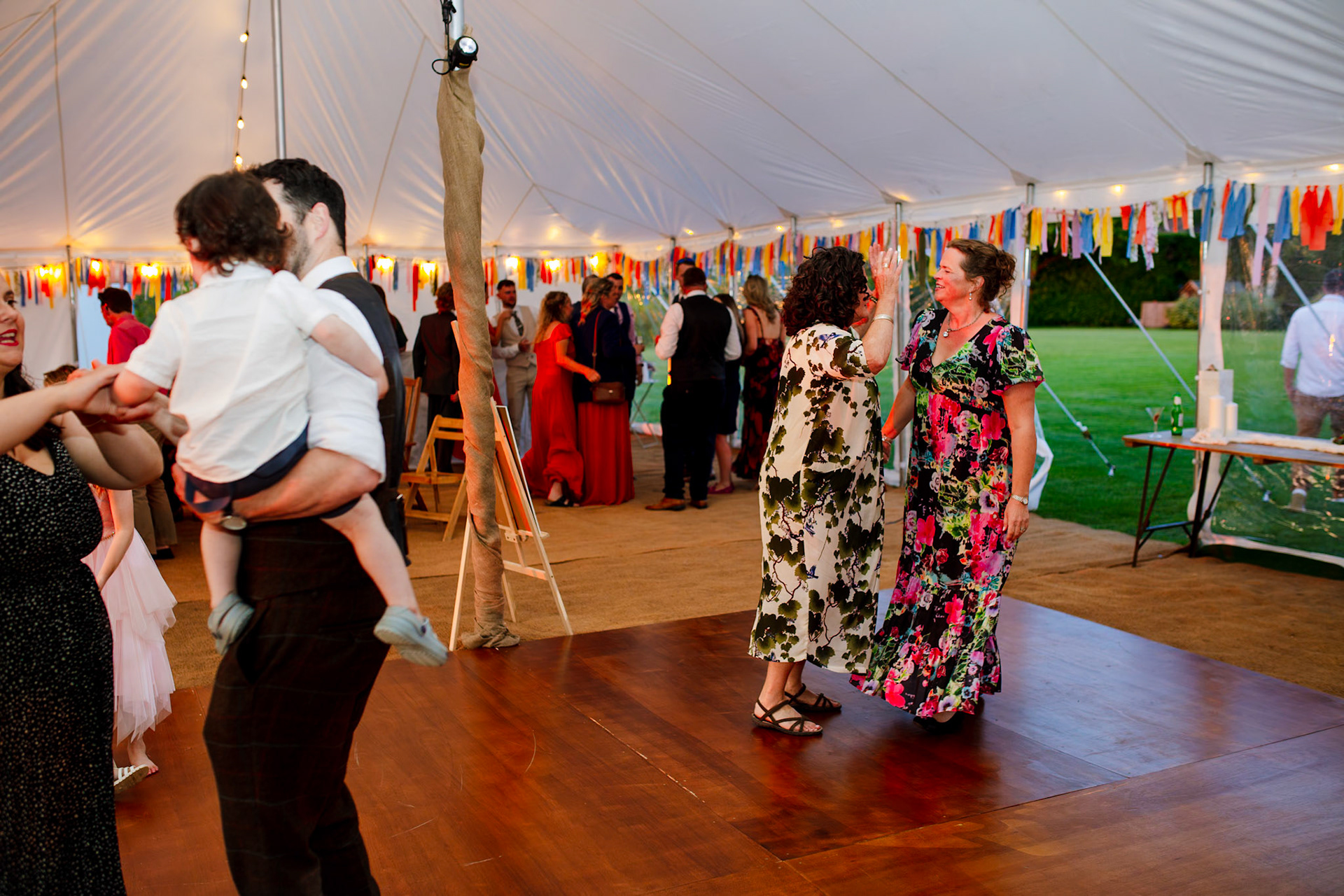 Holly and Olivers wedding that took place on 10th May 2025 with the ceremony taking place at Shaftesbury Town Hall photos on the Famouse Gold Hill and reception at a local house.