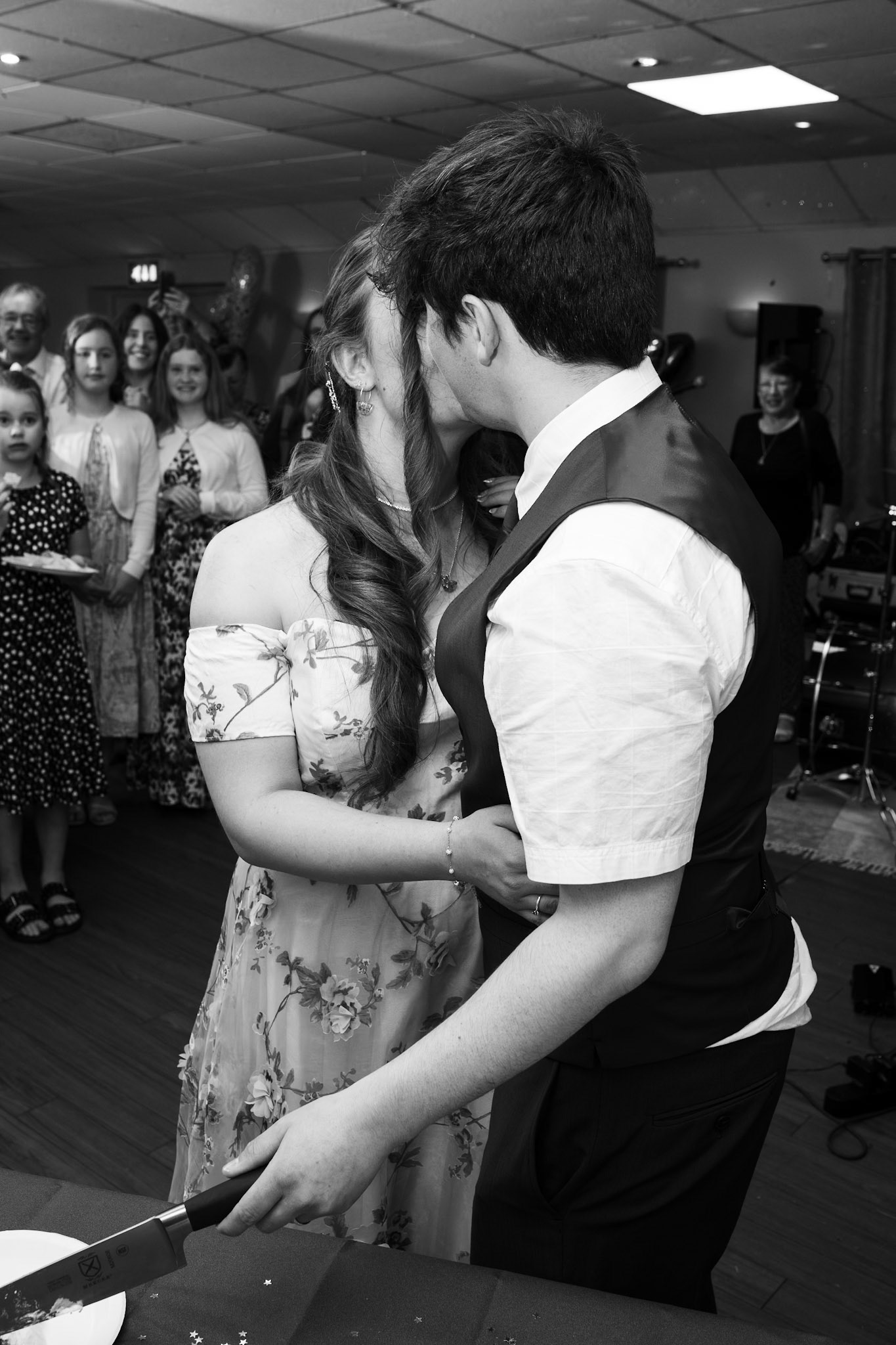 Lia and Sams Wonderful Wedding on the 25th May 2025 with the ceremony taking place at Upwey Wishing Well, the reception taking place at the Centenery Club in Weymouth, this was of my split weddings packages.
