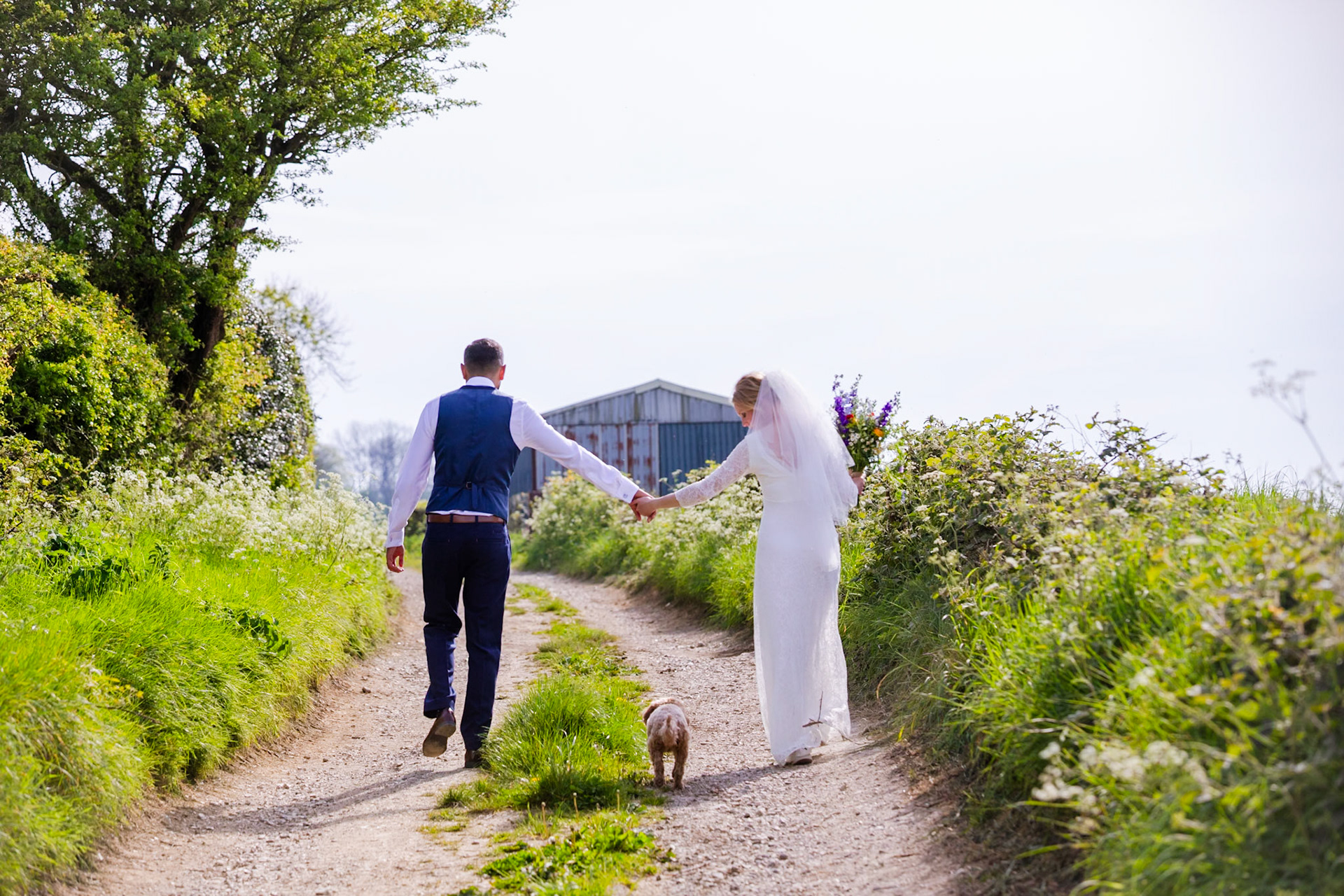 Pictures from Jay and Flo's beautiful spring wedding that took place at Shaftesbury in North Dorset and