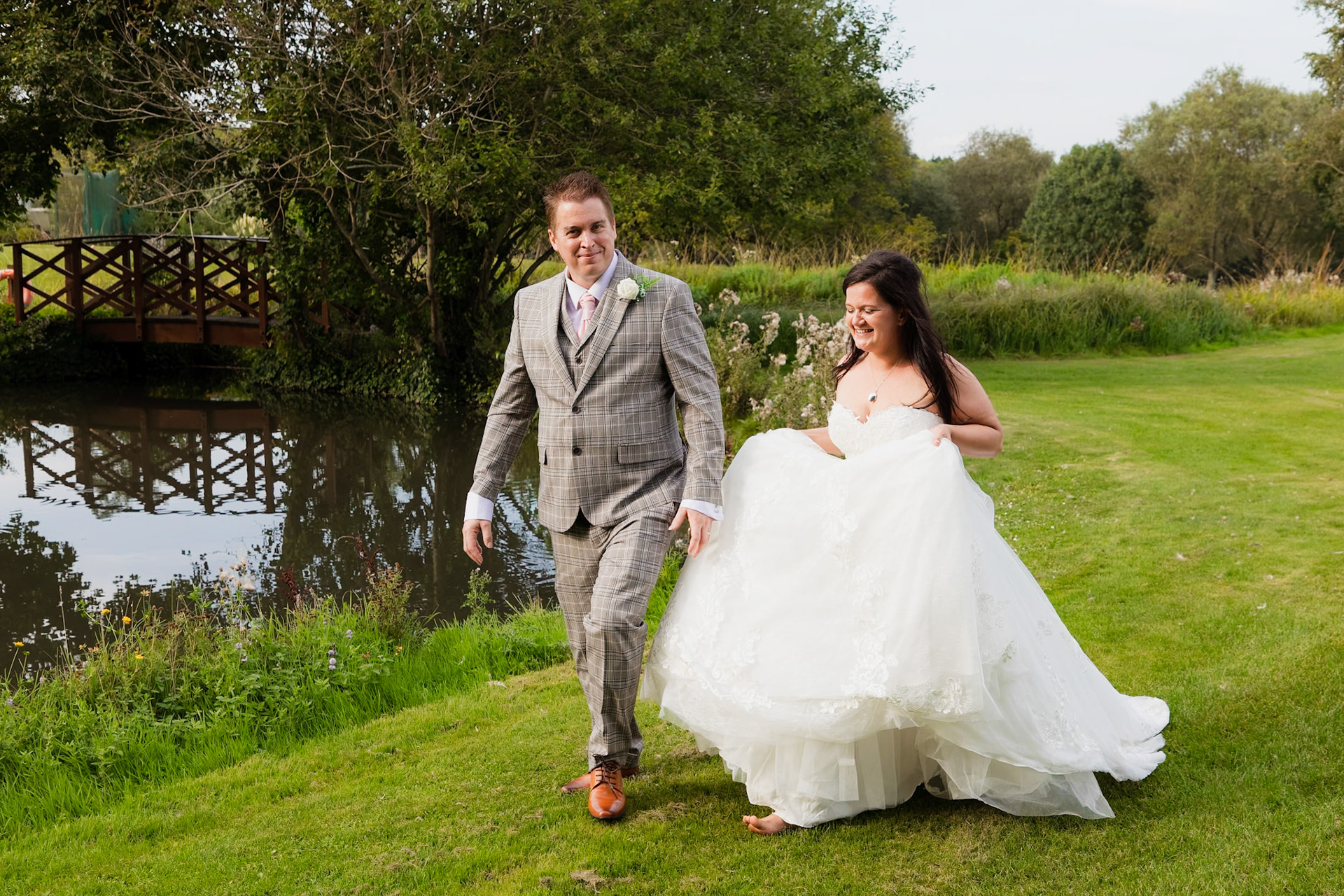 Korrine and Gregs Wedding took place at Sandford springs with the ceremony taking place at Overton Church on a beautiful sunny day on the 9th September 2023
