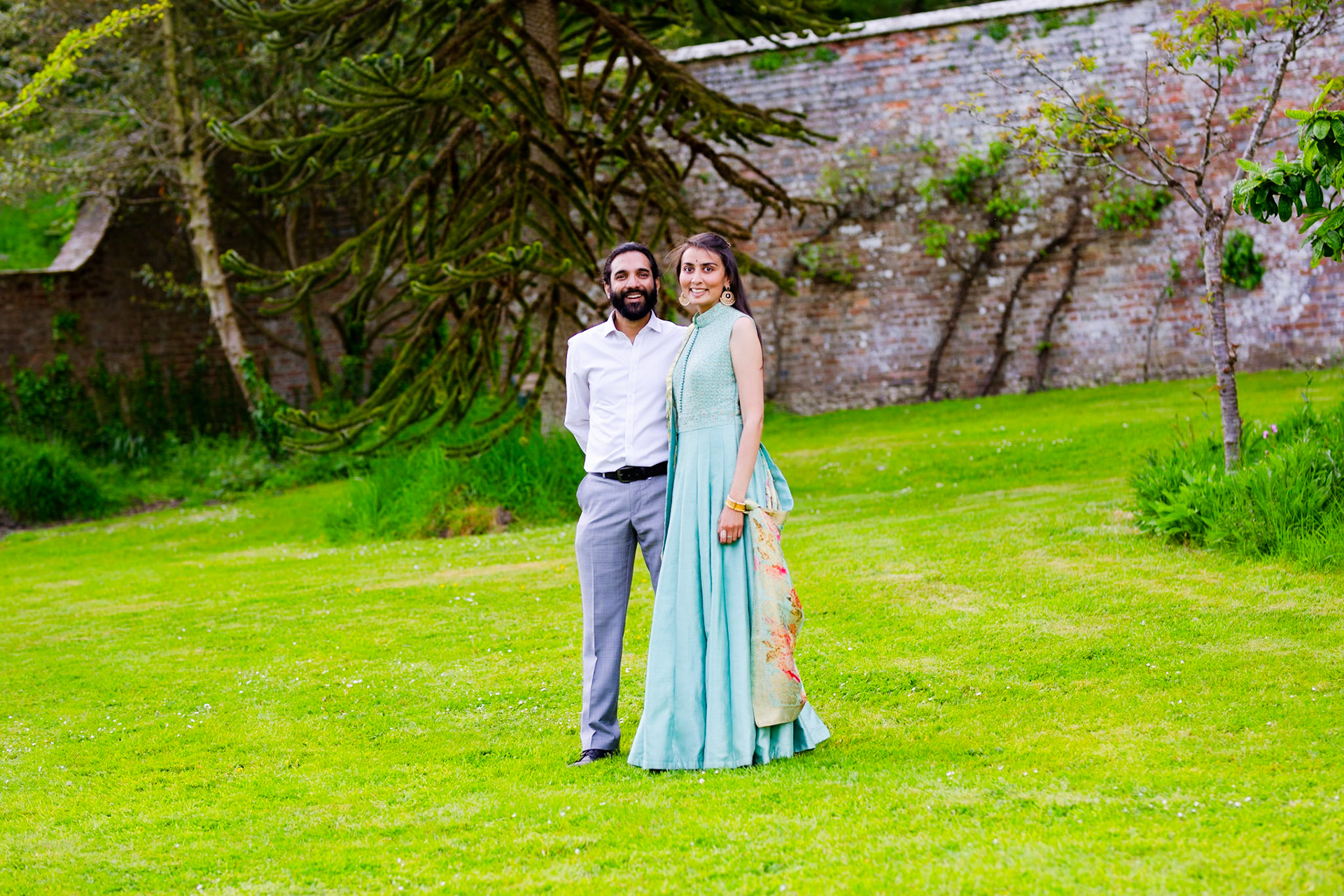 Pictures from Jay and Flo's beautiful spring wedding that took place at Shaftesbury in North Dorset and