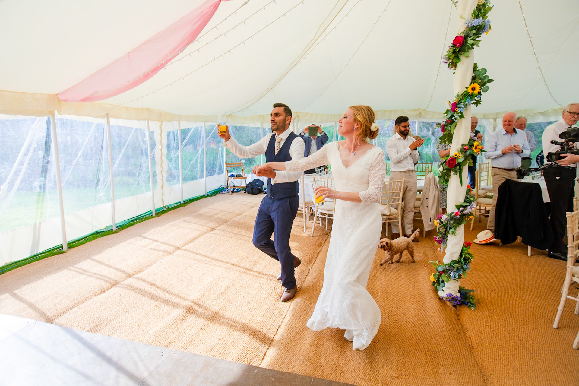 Pictures from Jay and Flo's beautiful spring wedding that took place at Shaftesbury in North Dorset and