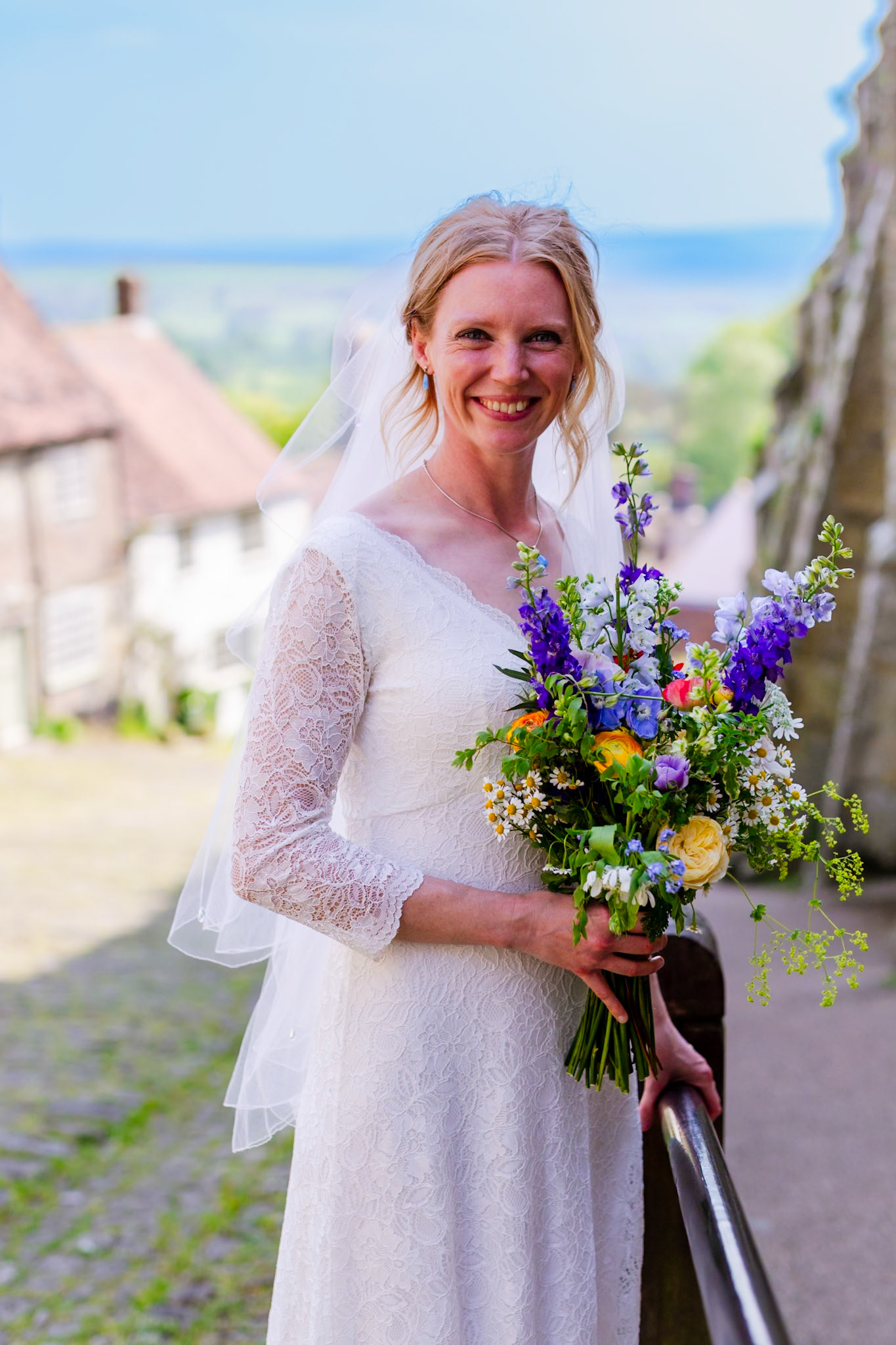 Pictures from Jay and Flo's beautiful spring wedding that took place at Shaftesbury in North Dorset and
