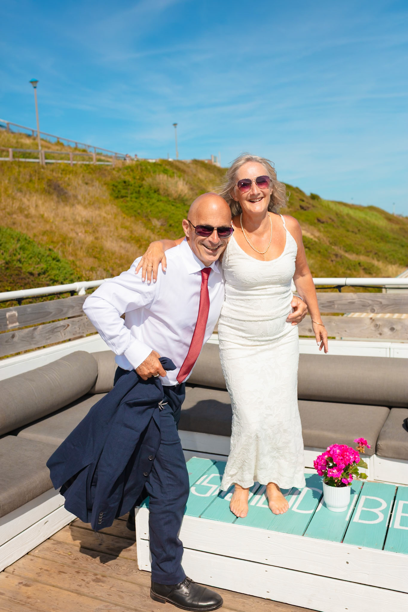 Susan and Barrys small summer wedding took place at Bournemouth Town Hall, the reception at Sids Slaps in Southbourne and drinks at Sobo Beach.