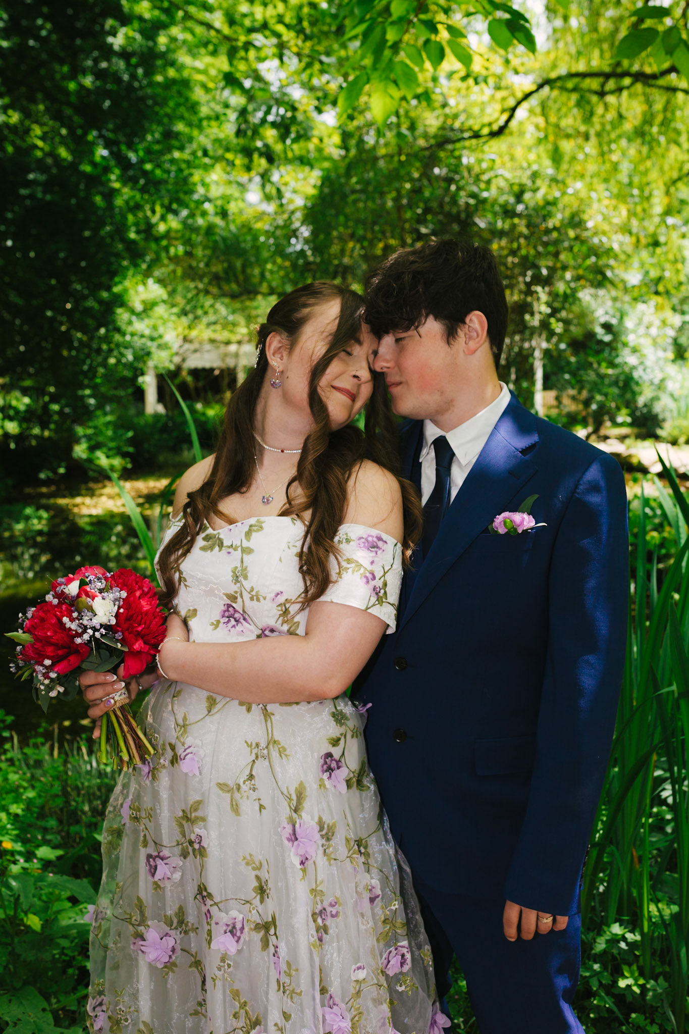 Lia and Sams Wonderful Wedding on the 25th May 2025 with the ceremony taking place at Upwey Wishing Well, the reception taking place at the Centenery Club in Weymouth, this was of my split weddings packages.