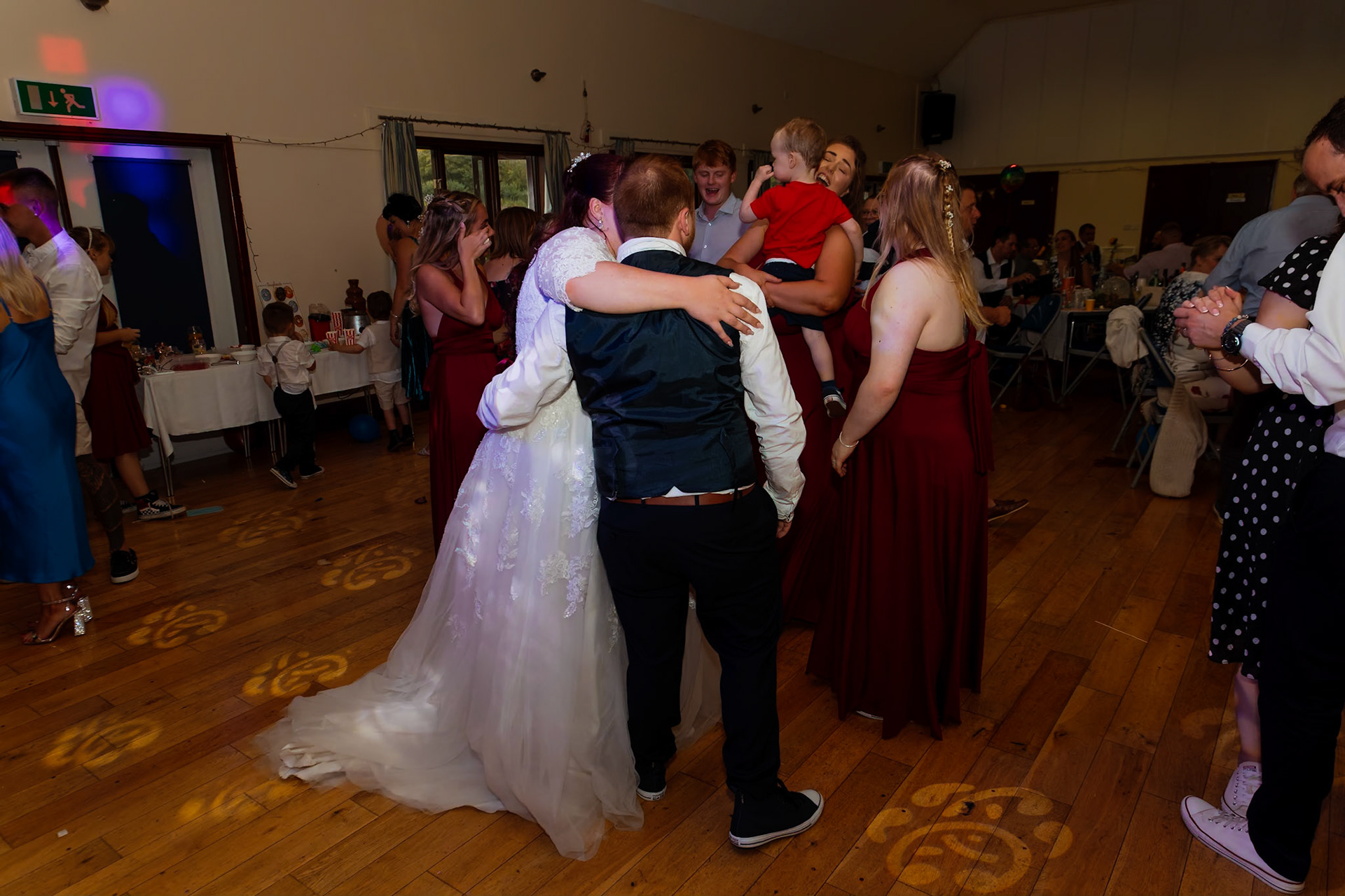 beckie and Steves Wedding Pictures taken in Taunton and the reception at Stoke st Gregory in Somerset.