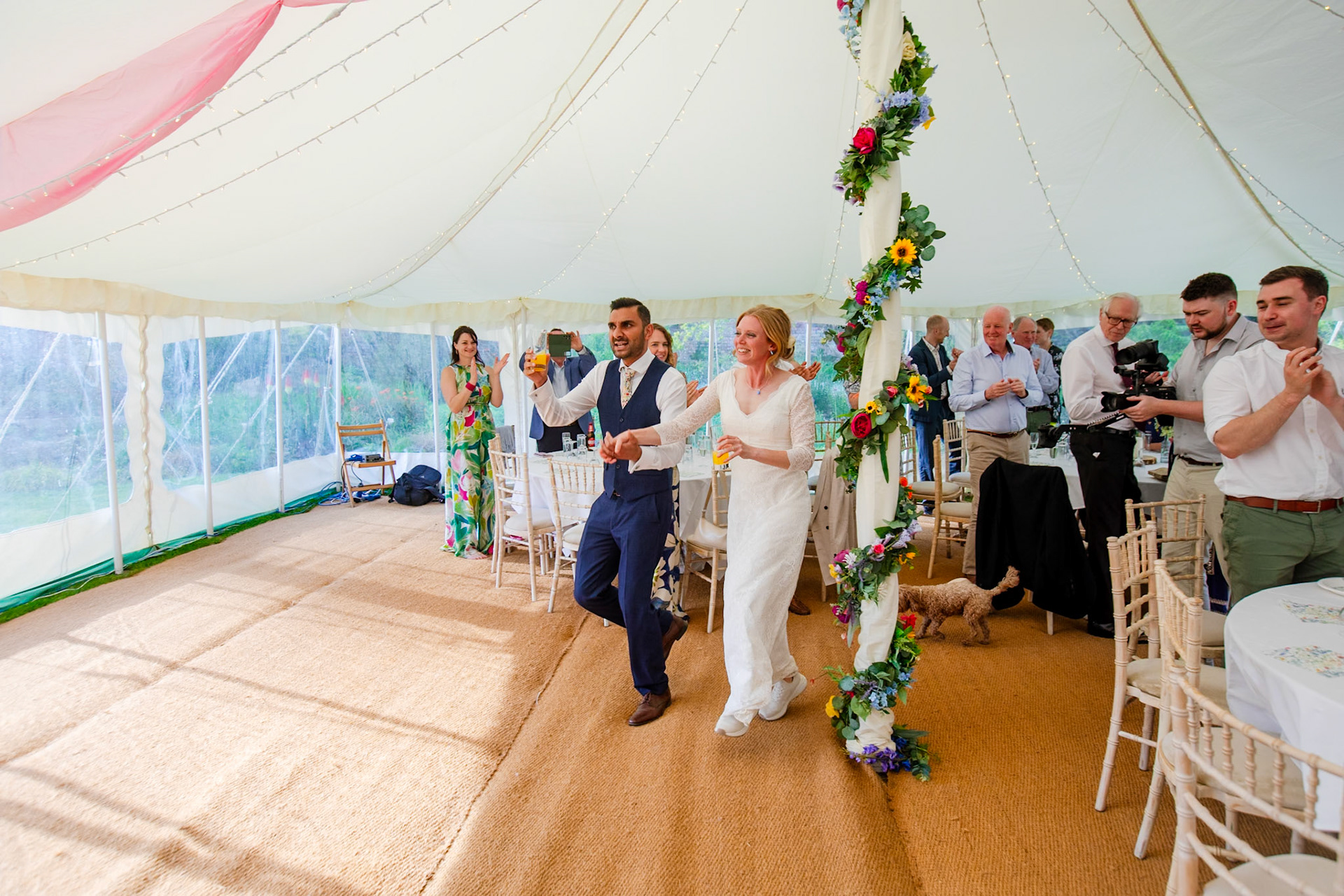 Pictures from Jay and Flo's beautiful spring wedding that took place at Shaftesbury in North Dorset and