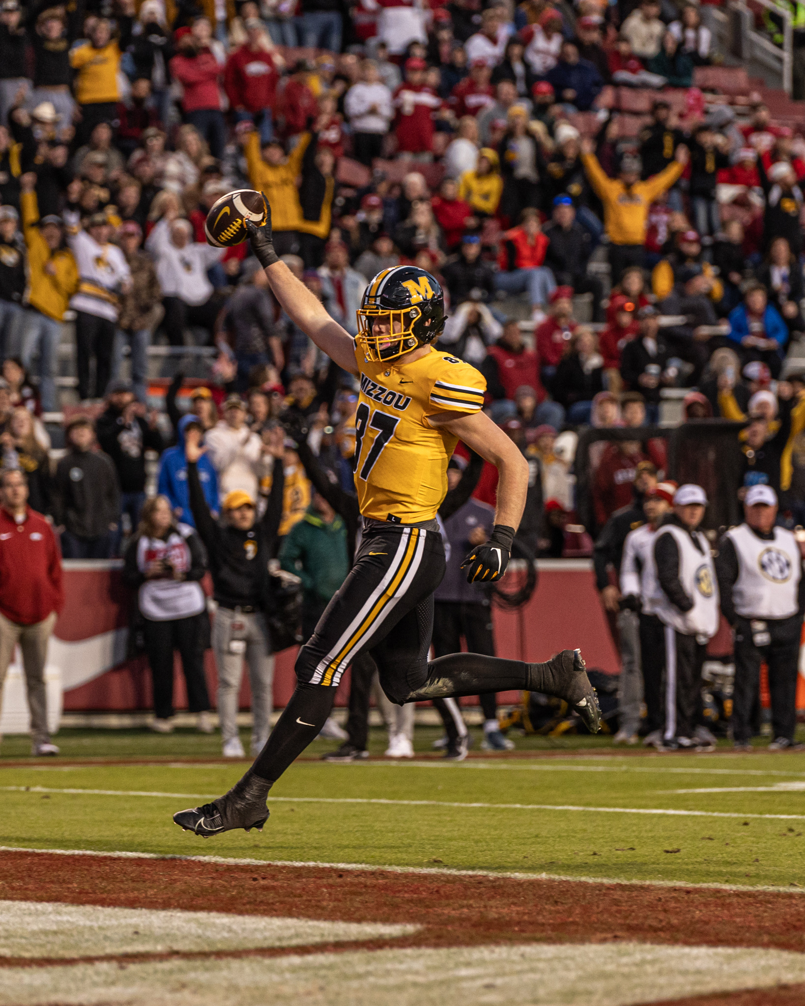 Mizzou tight end Brett Norfleet celebrates after scoring a touchdown at Donald W. Reynolds Razorback Stadium on Nov. 24, 2023, in Fayetteville, Ar.