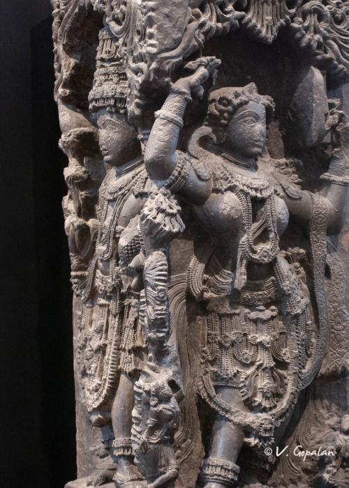 Corner sculpture, Indian Museum, 12th Ctry