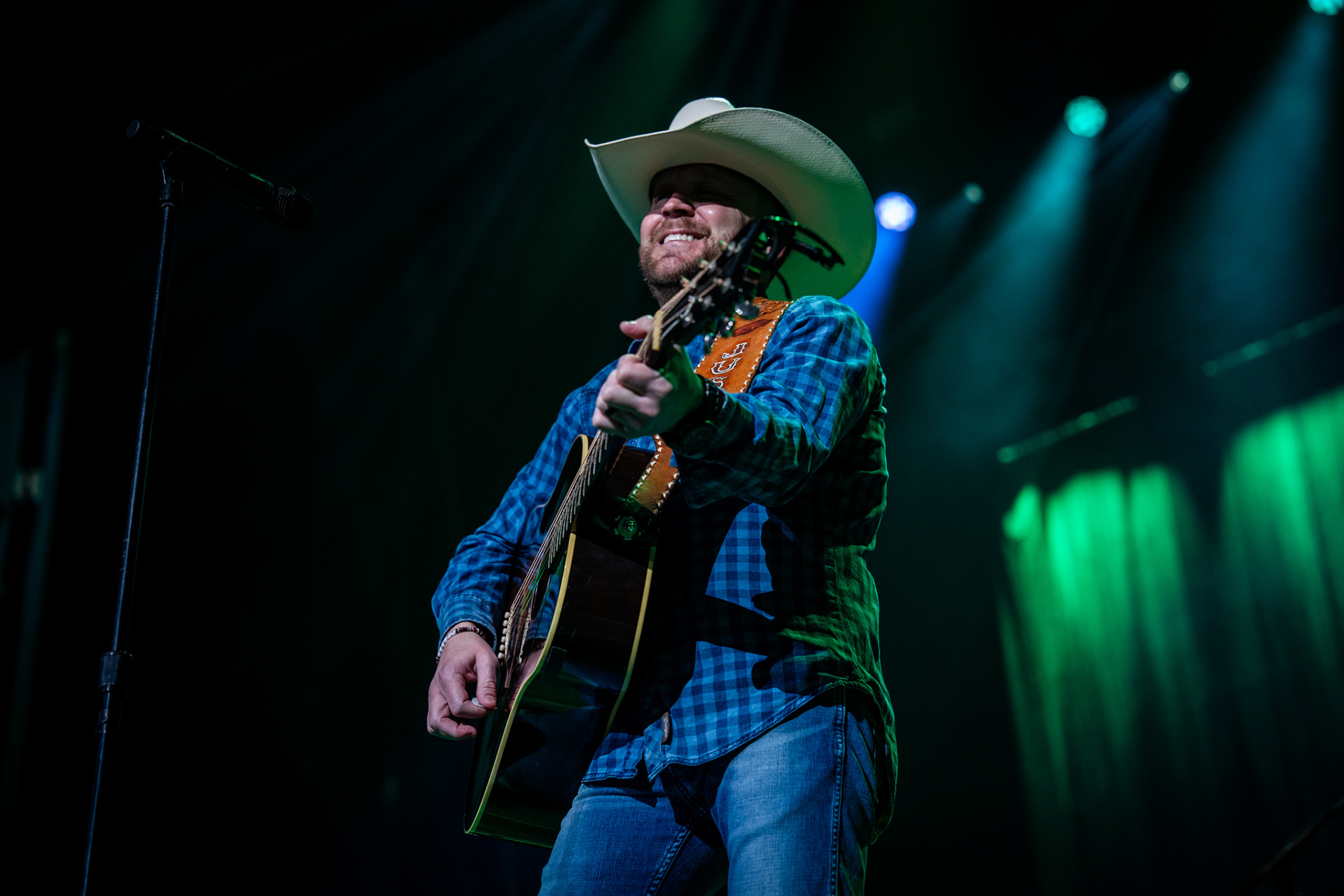Justin Moore - Wichita, KS - 2/9