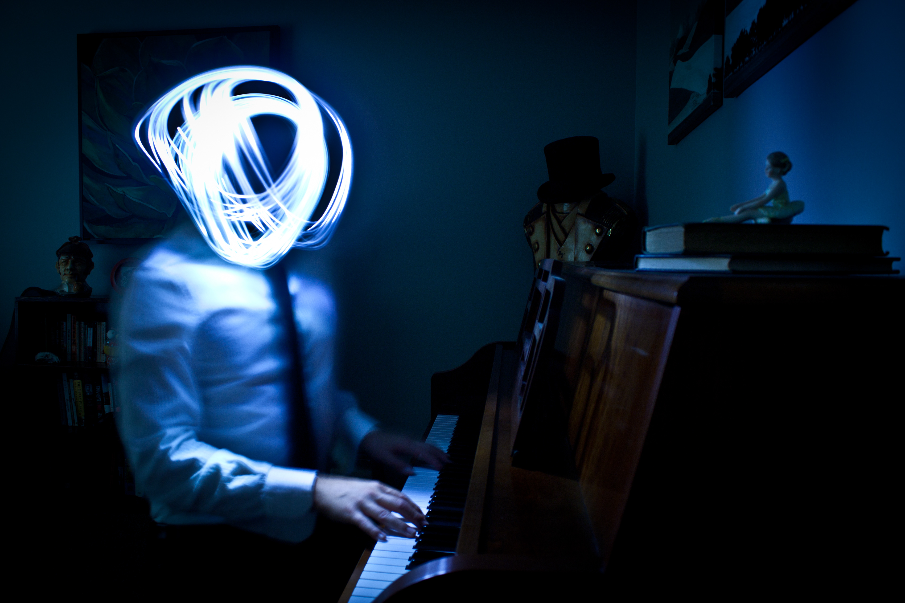 Piano | The Electric Head