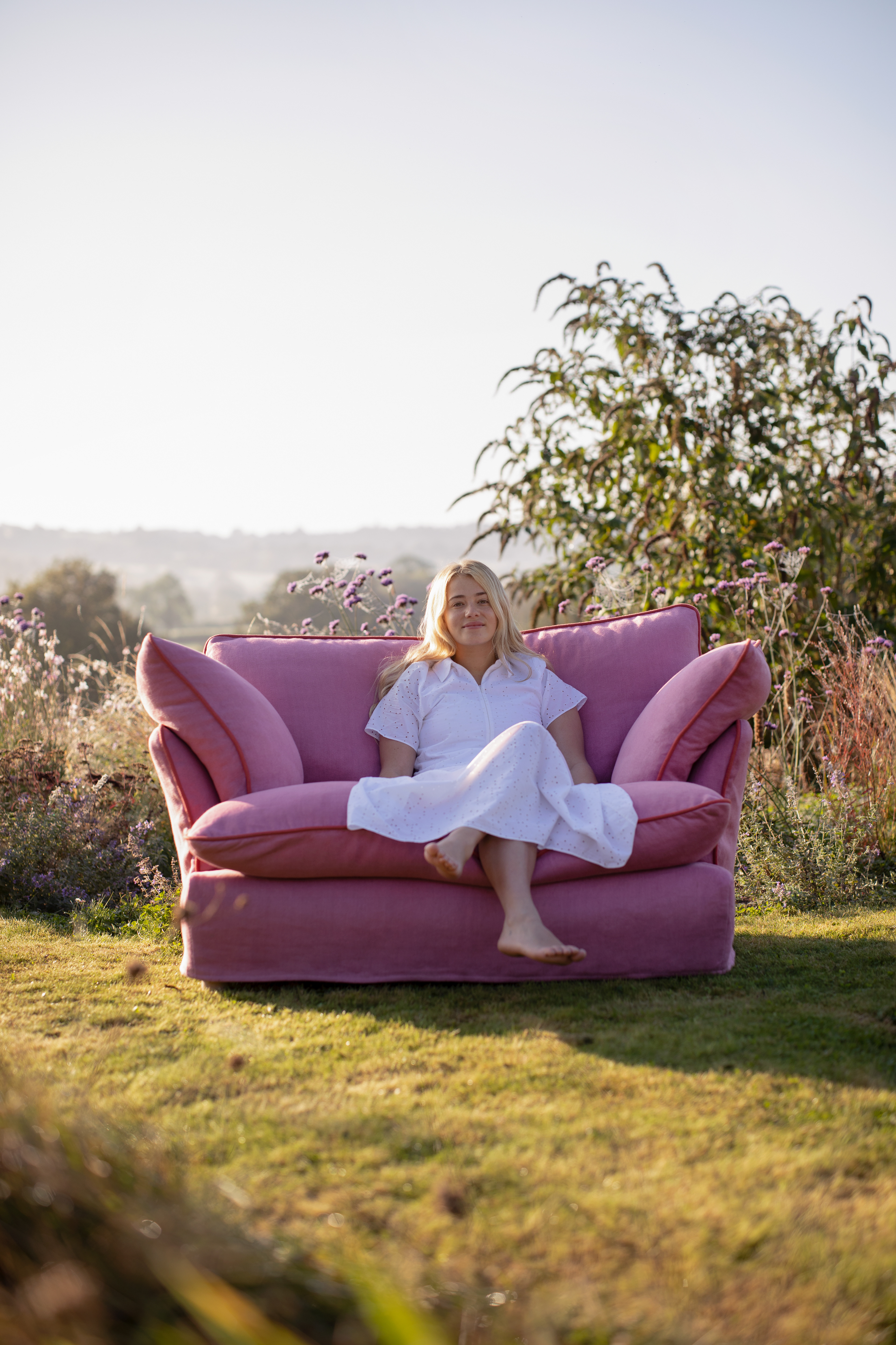 Rose Quartz/Garnet 100% Linen - Marnie Contrast Piped Love Seat