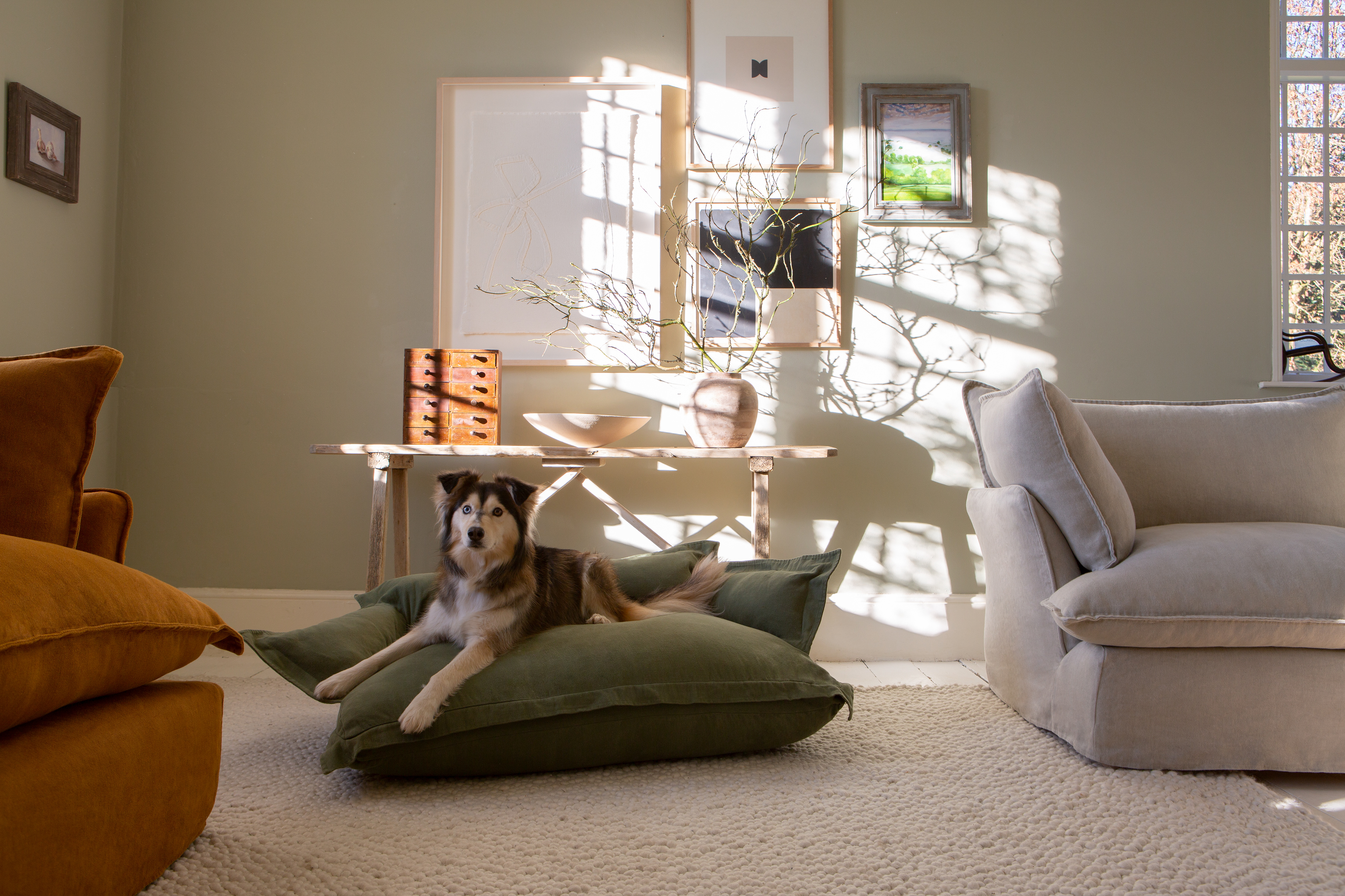 Malachite 100% Linen - Song Pillow Edge Dog Bed