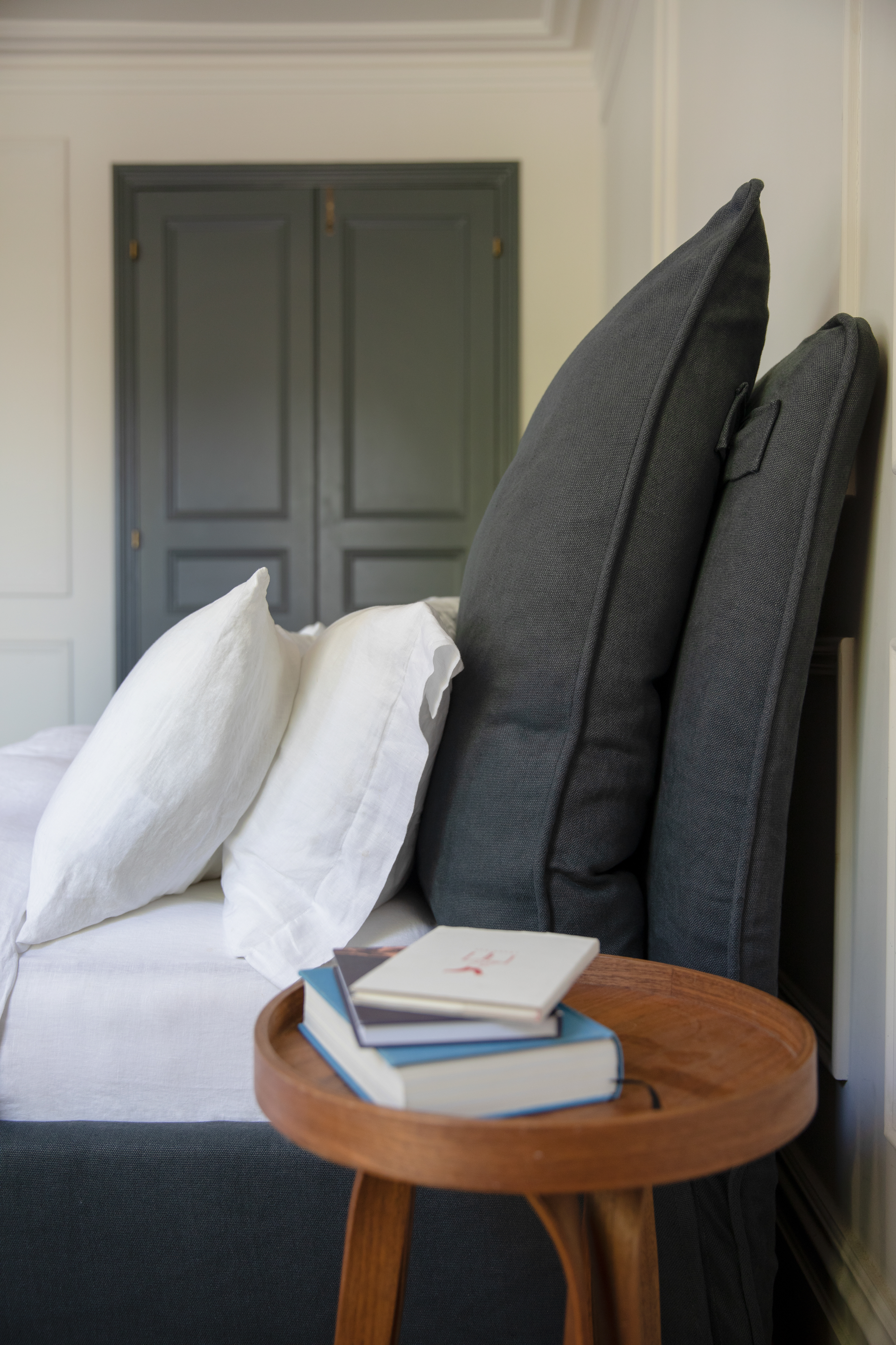 Hawk's Eye 100% Linen - Marnie Piped Edge Double Bed