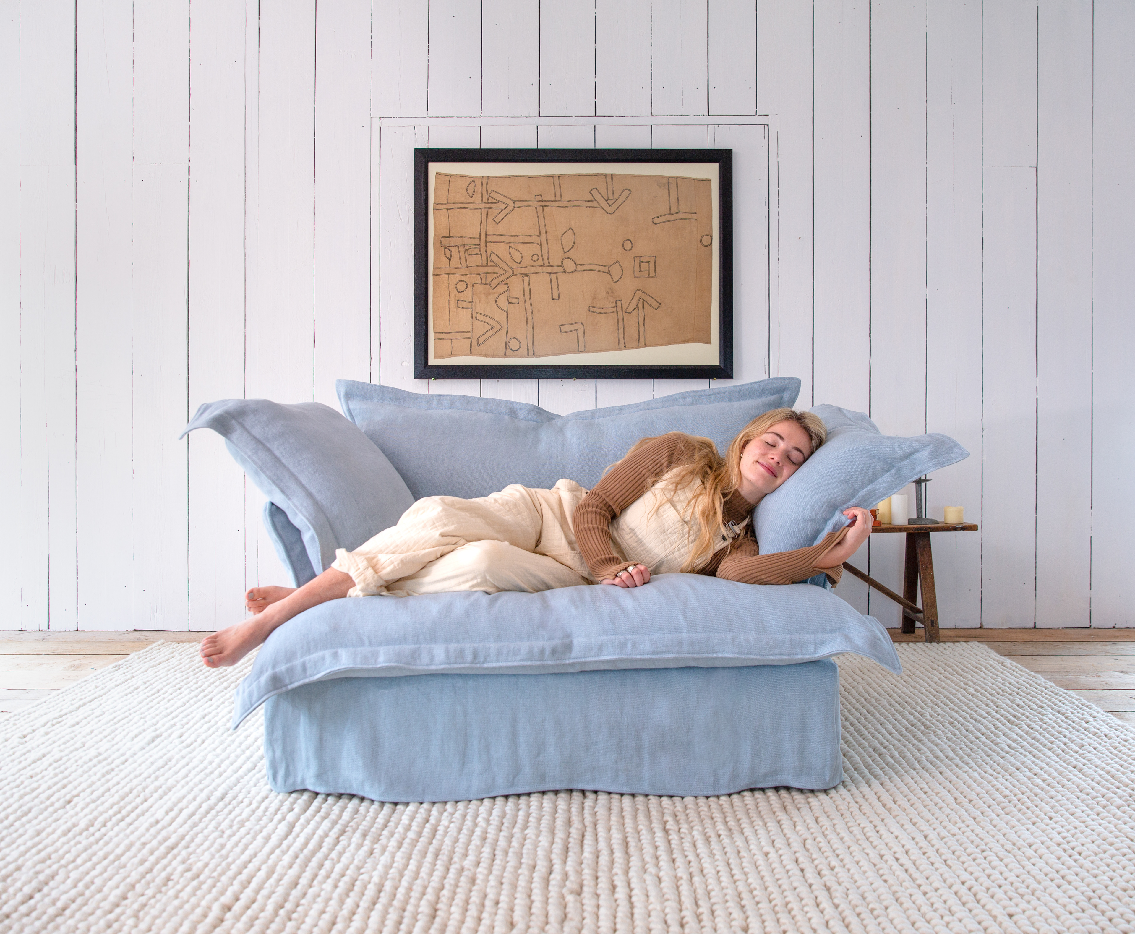 Aquamarine 100% Linen - Song Pillow Edge Love Seat