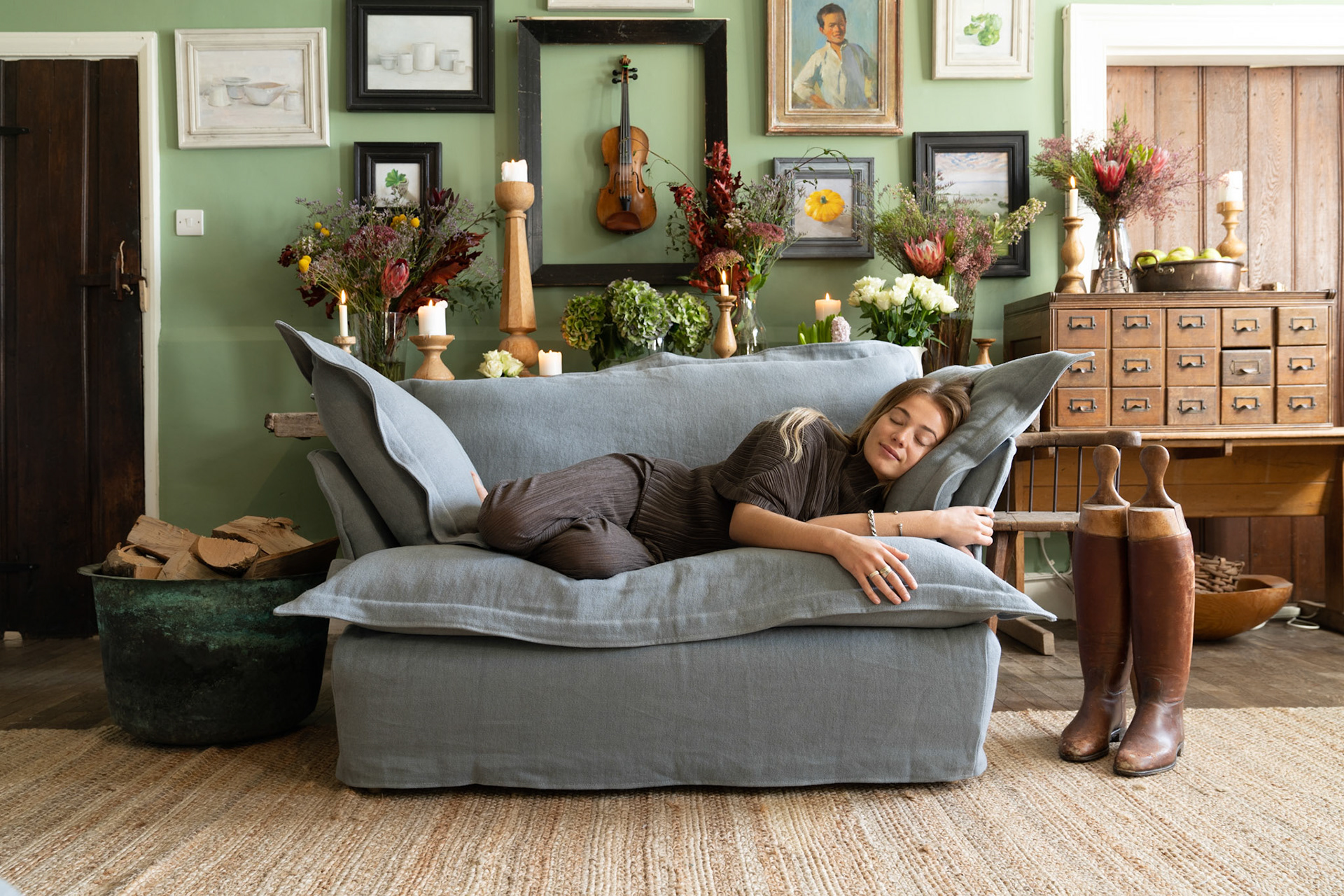 Granite 100% Linen - Song Pillow Edge Love Seat