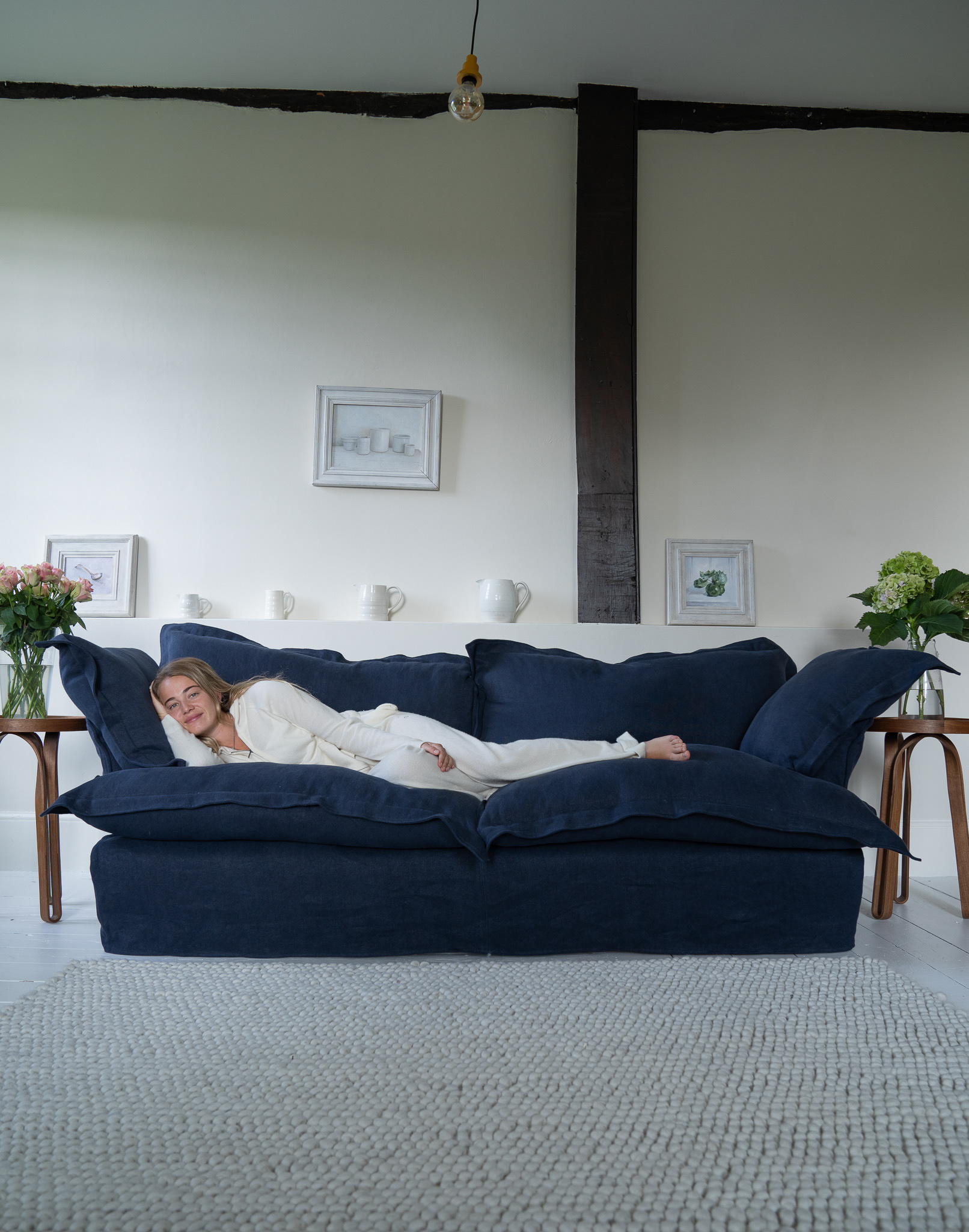 Obsidian 100% Linen - Song Pillow Edge Sofa
