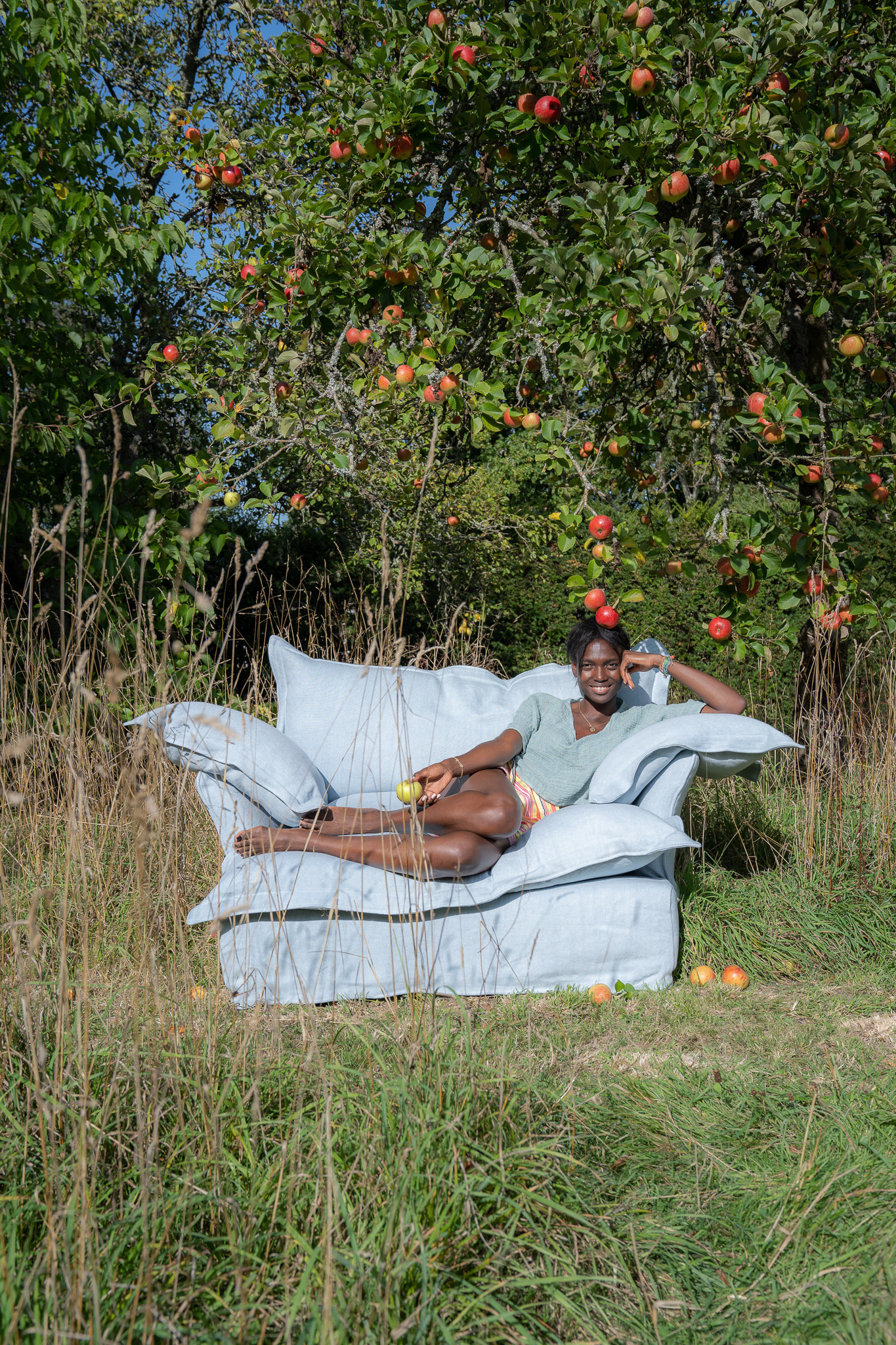 Aquamarine 100% Linen - Song Pillow Edge Love Seat
