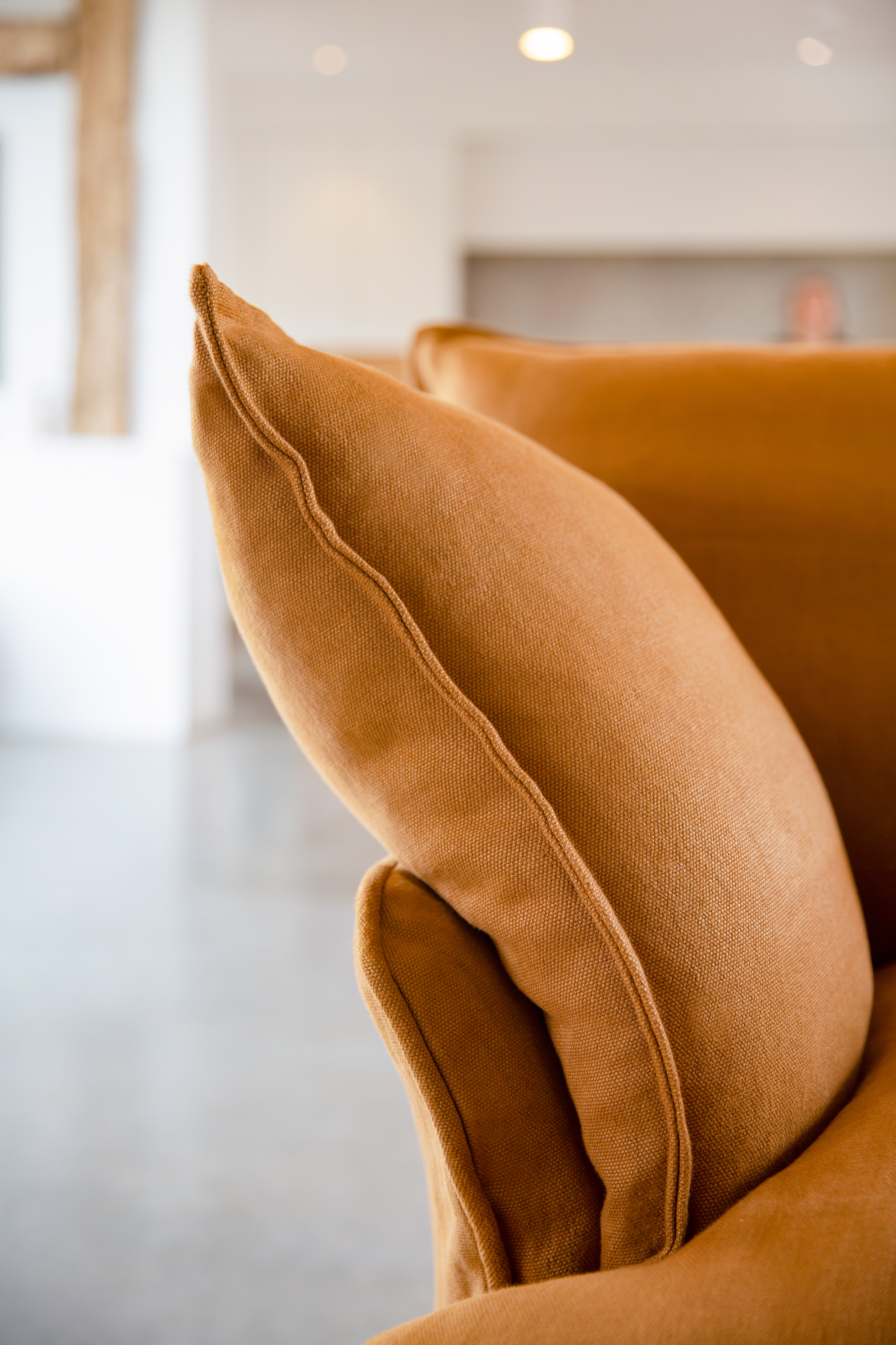 Bronzite 100% Linen - Song Short Pillow Edge Large Sofa
