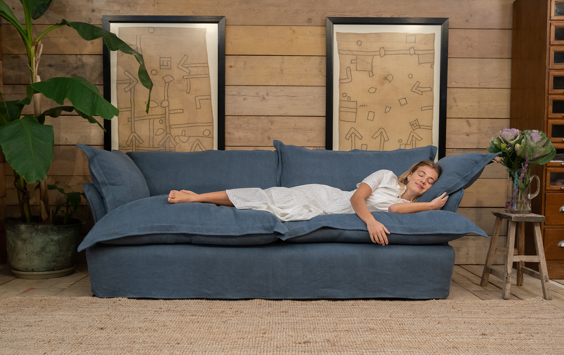 Angelite 100% Linen - Song Pillow Edge Sofa