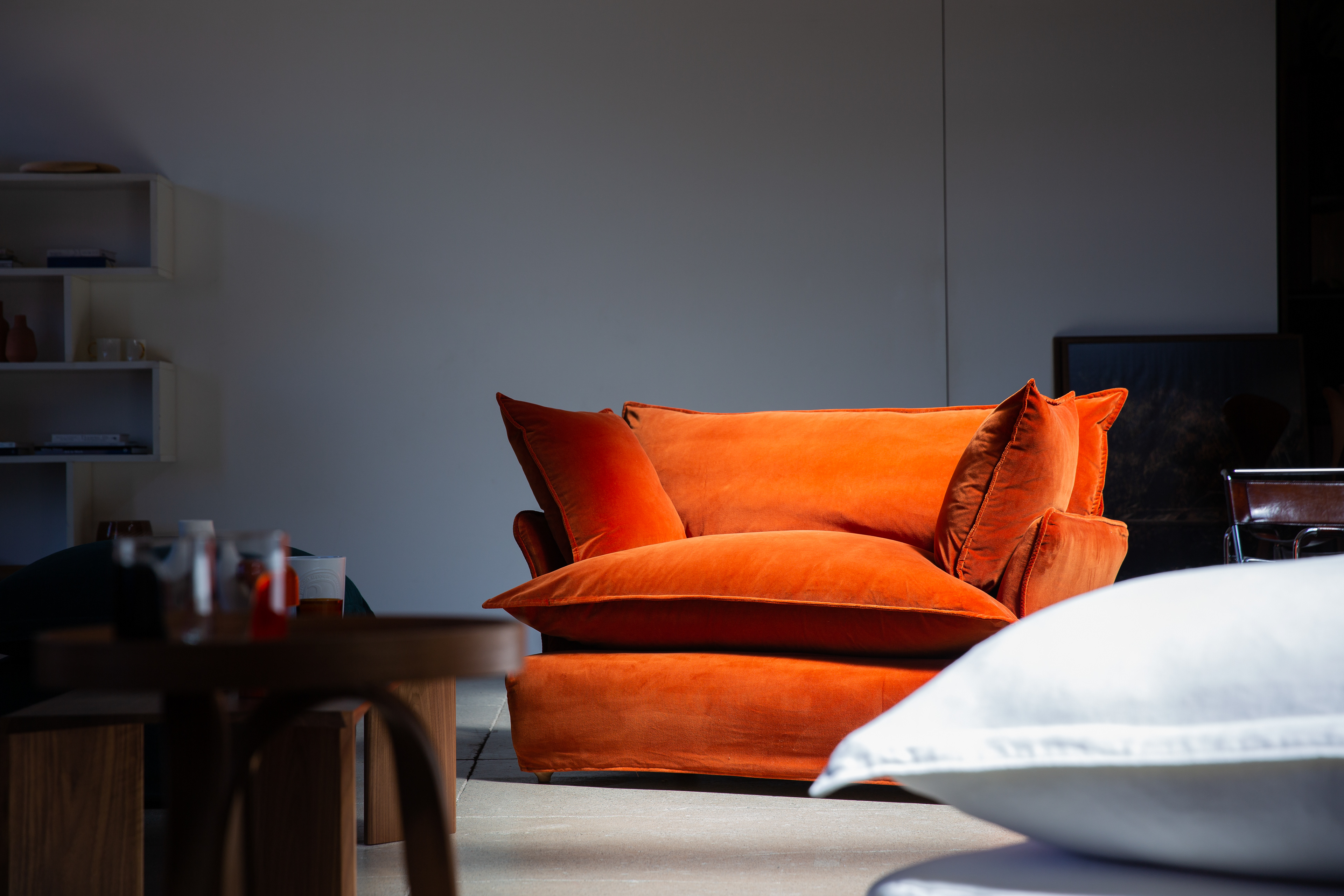Paprika Velvet - Song Short Pillow Edge Love Seat