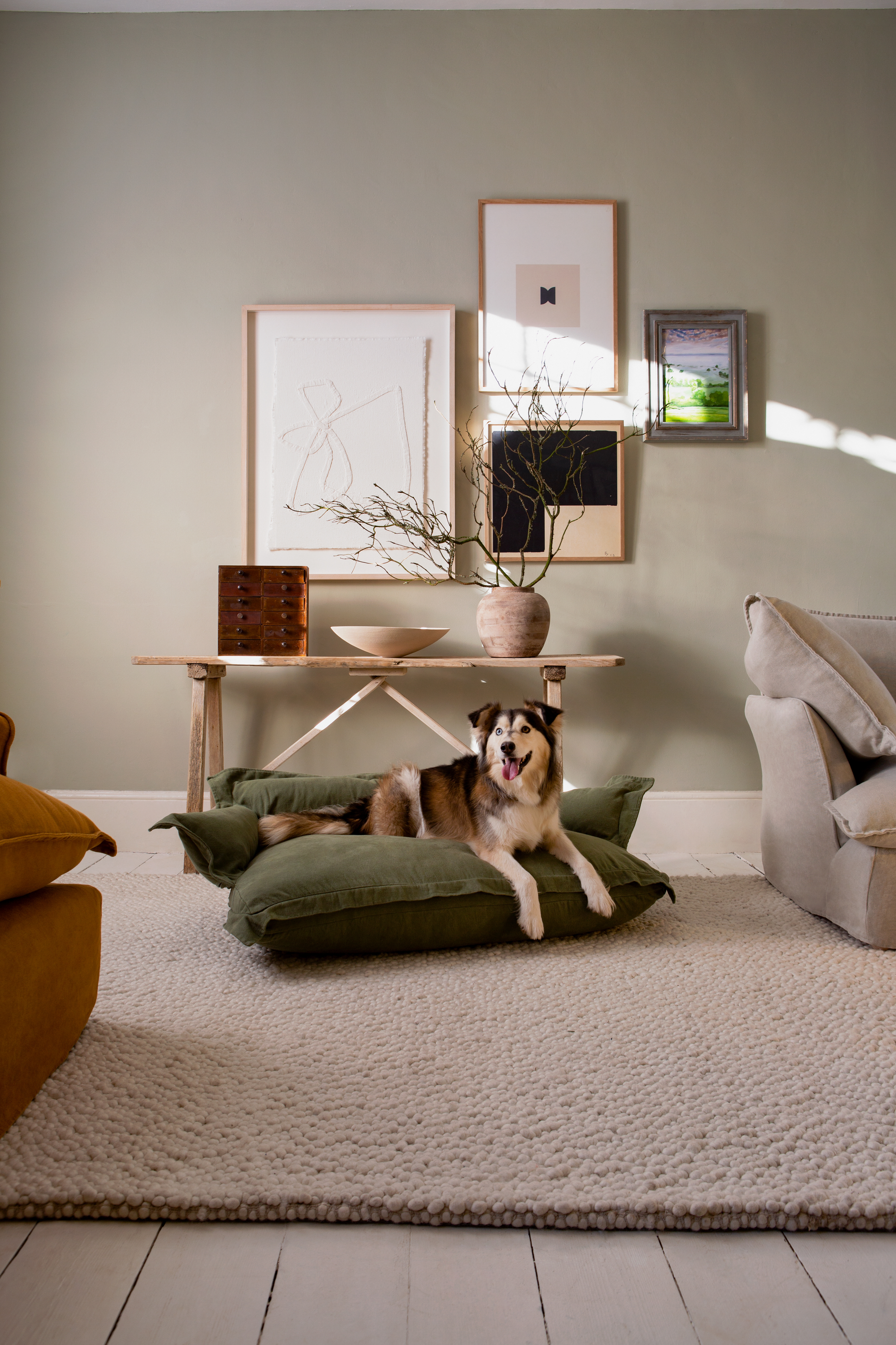 Malachite 100% Linen - Song Pillow Edge Dog Bed
