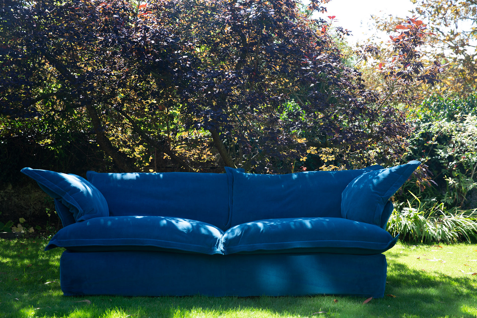 Peacock Corduroy - Song Pillow Edge Sofa