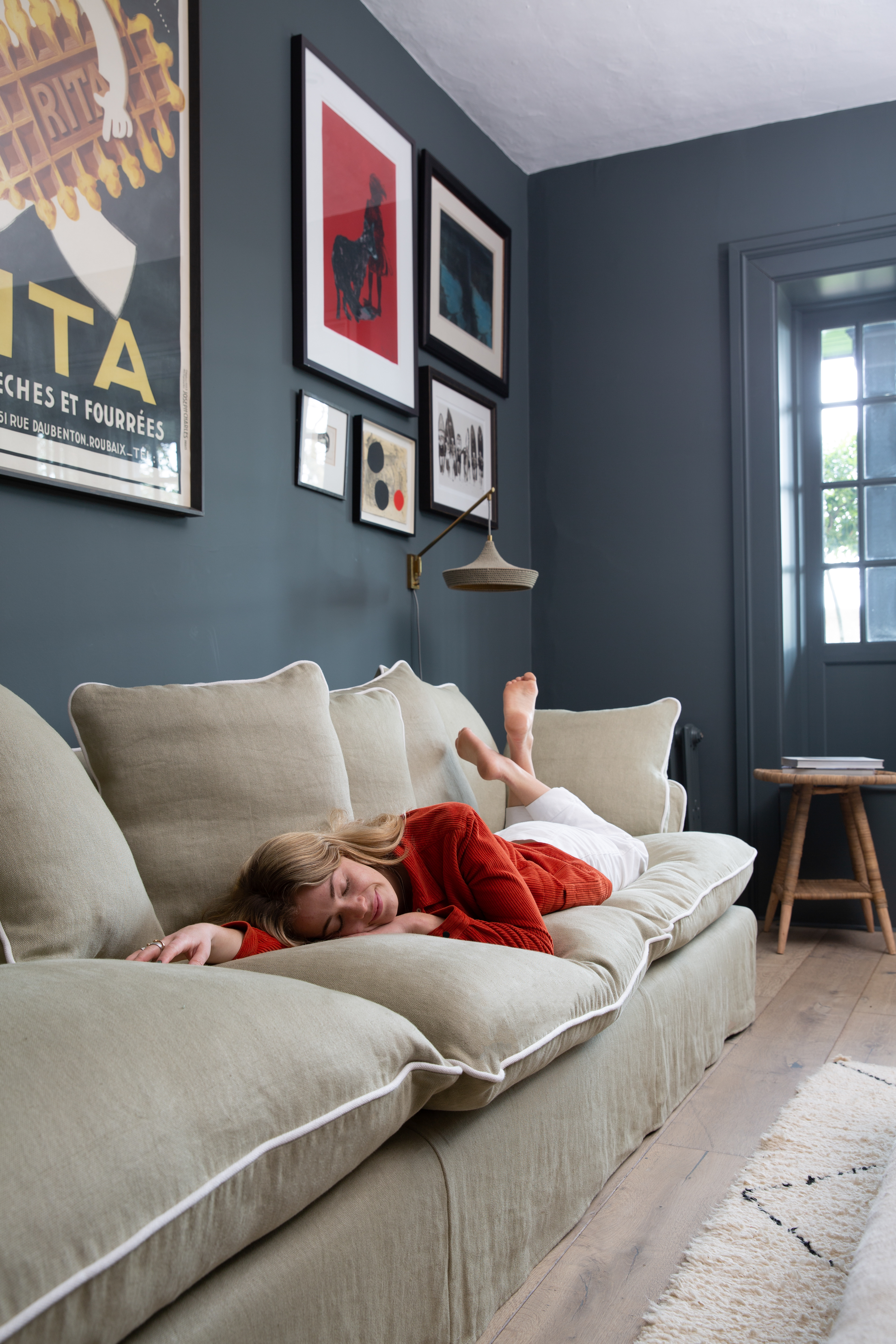 Jasper/Moonstone 100% Linen - Marnie Contrast Piped Large Sofa