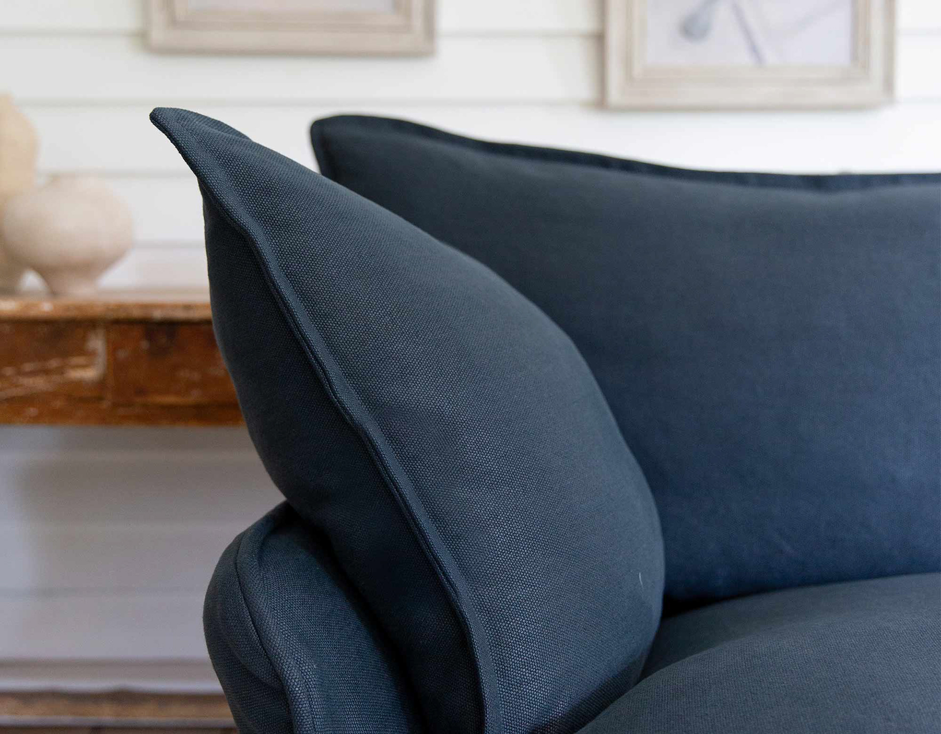 Hawk's Eye 100% Linen - Song Short Pillow Edge Love Seat