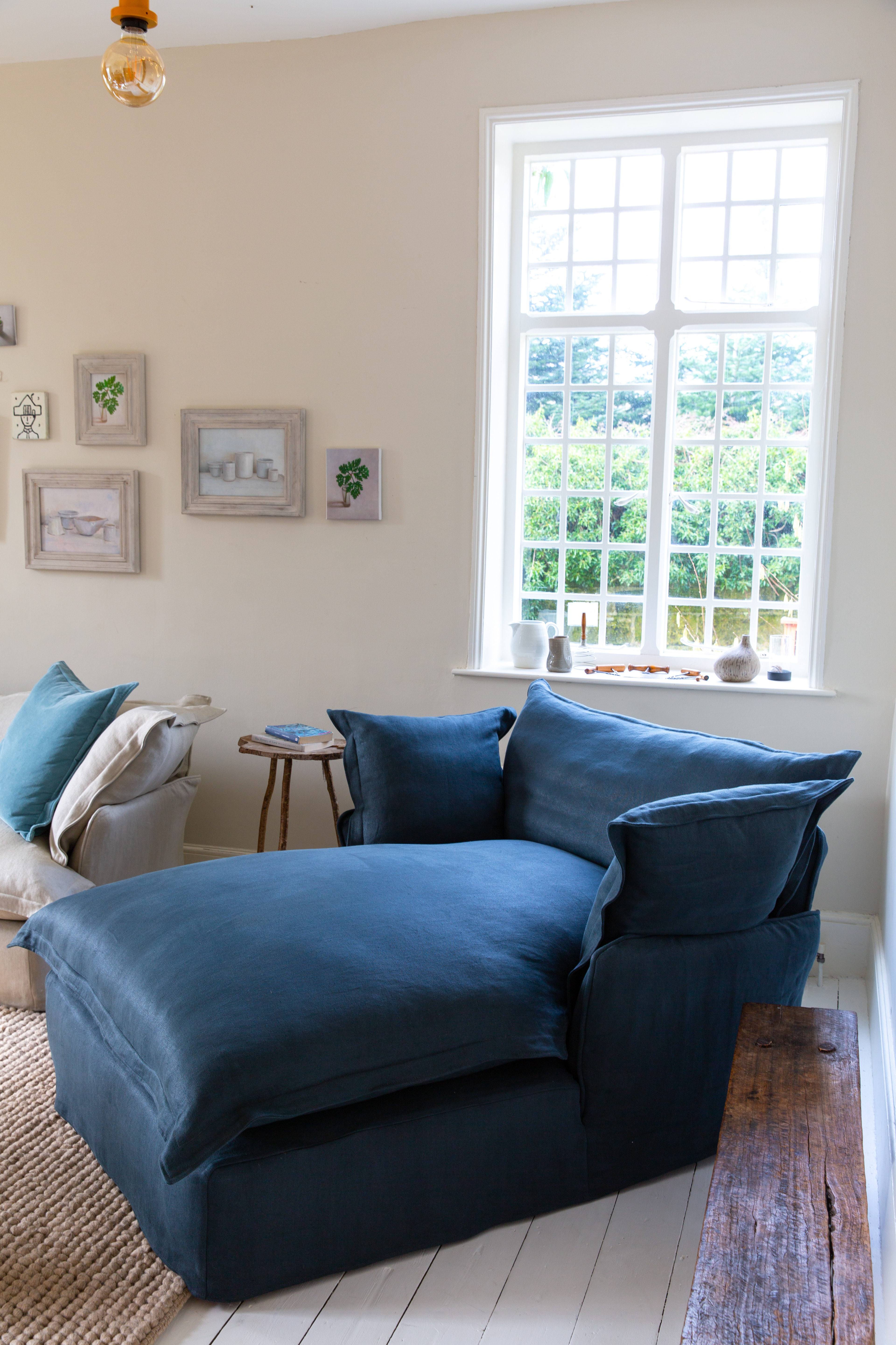 Hawk's Eye 100% Linen - Song Pillow Edge Love Seat Chaise(Coming to US and Aus in 2022)