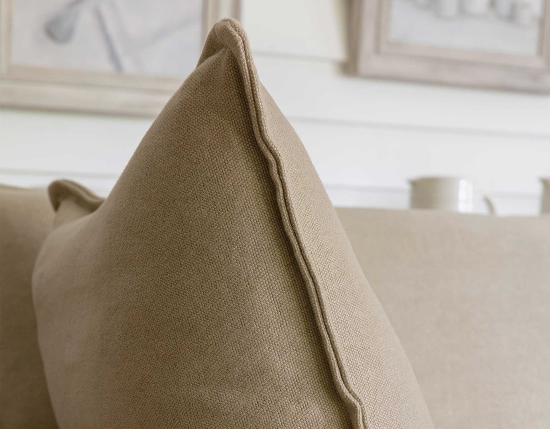 Jasper 100% Linen - Song Short Pillow Edge Armchair