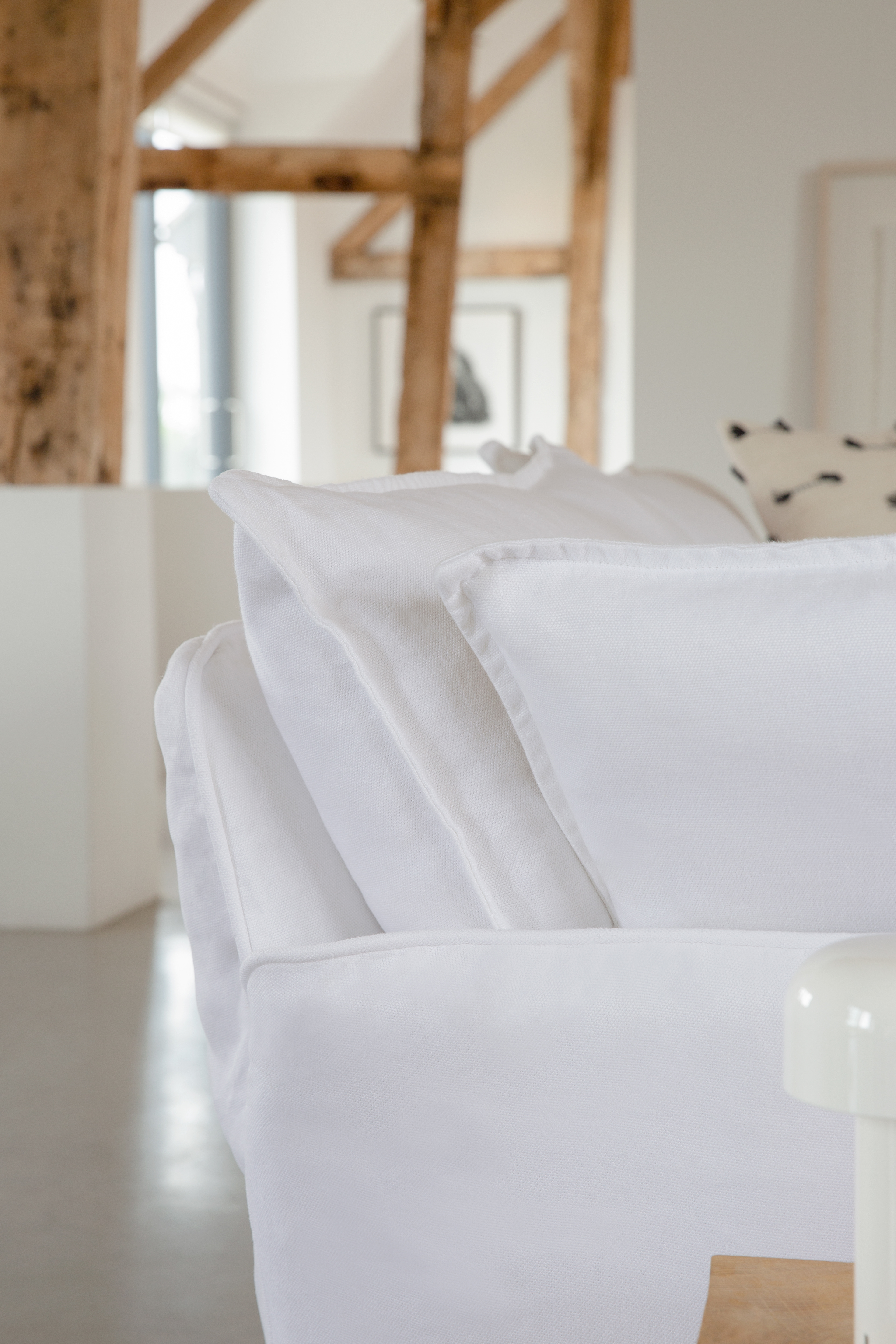 Selenite 100% Linen - Song Short Pillow Edge Sofa