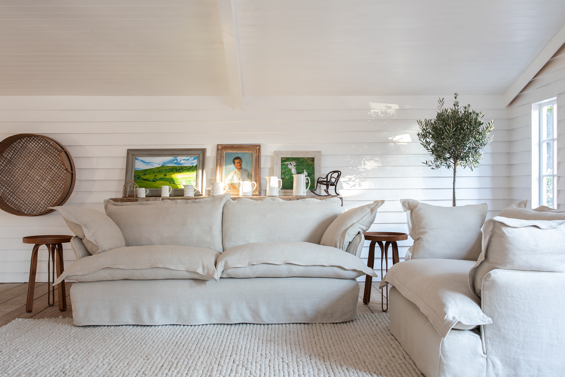 Sunstone 100% Linen - Song Pillow Edge Sofa