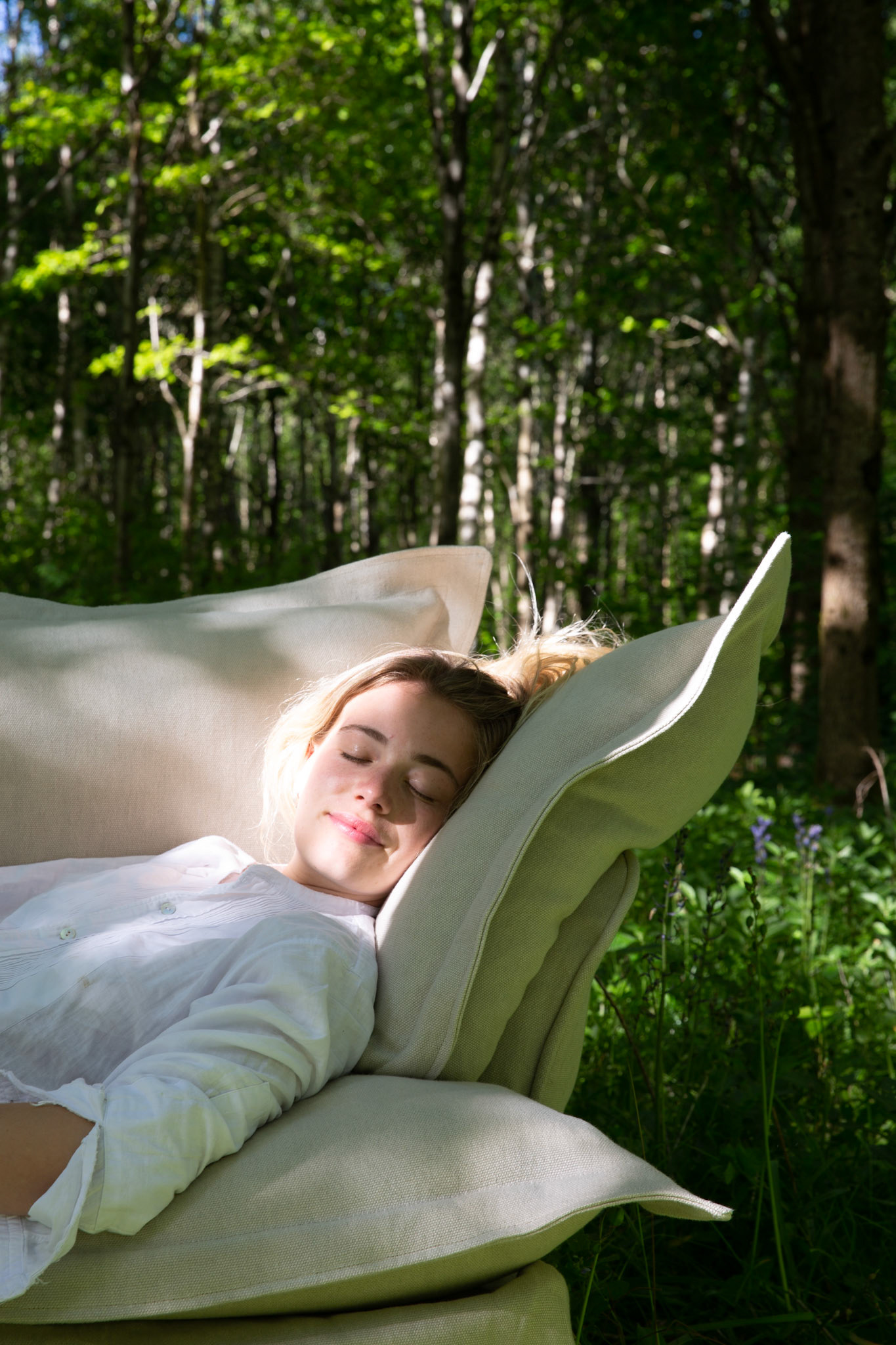 Moonstone 100% Linen - Song Pillow Edge Love Seat