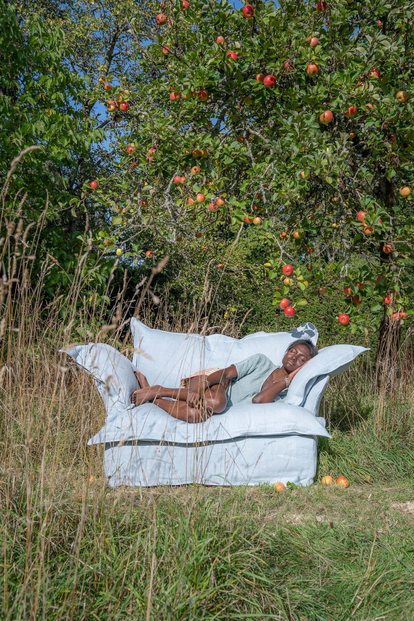 Aquamarine 100% Linen - Song Pillow Edge Love Seat