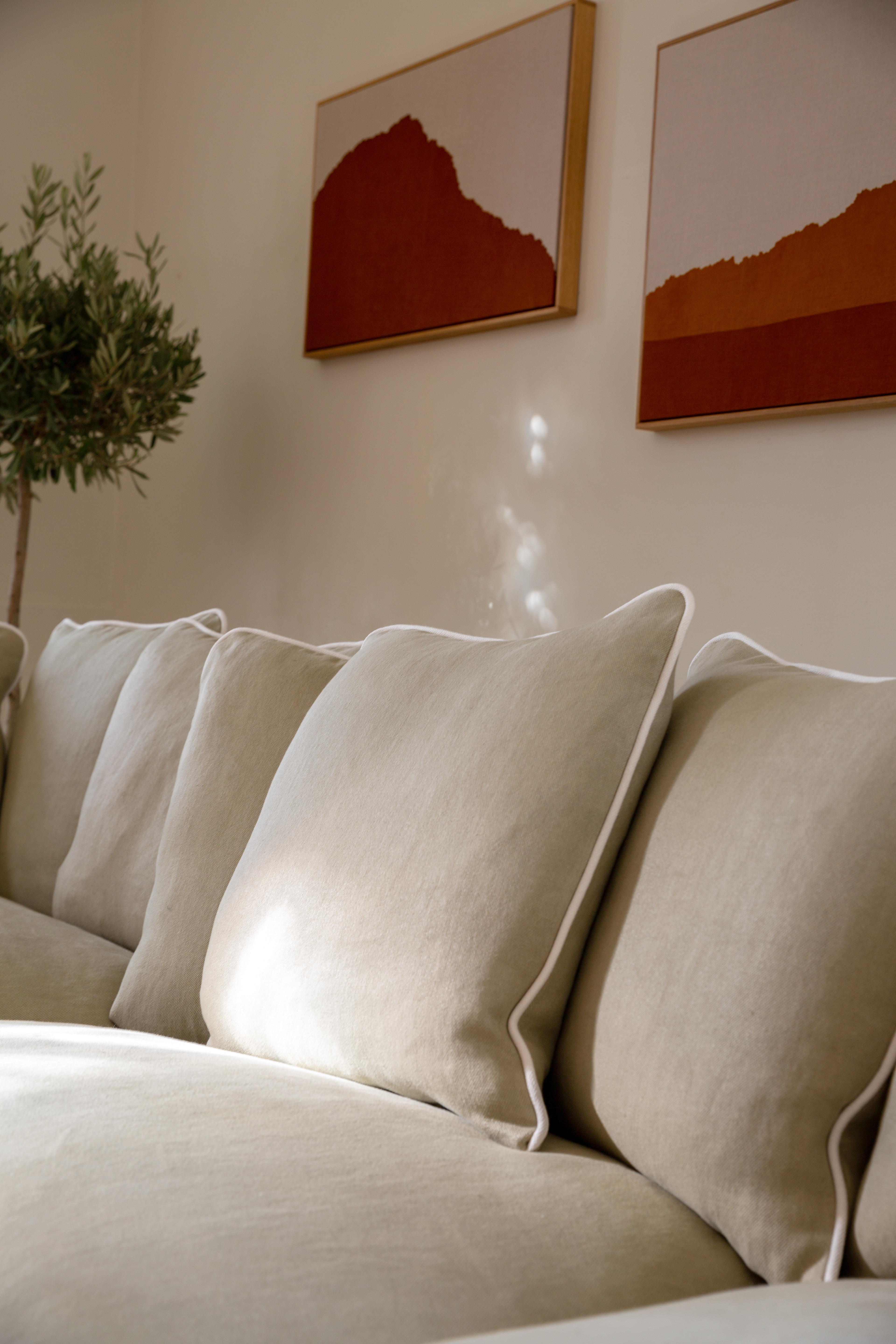Jasper/Moonstone 100% Linen - Marnie Contrast Piped Large Sofa