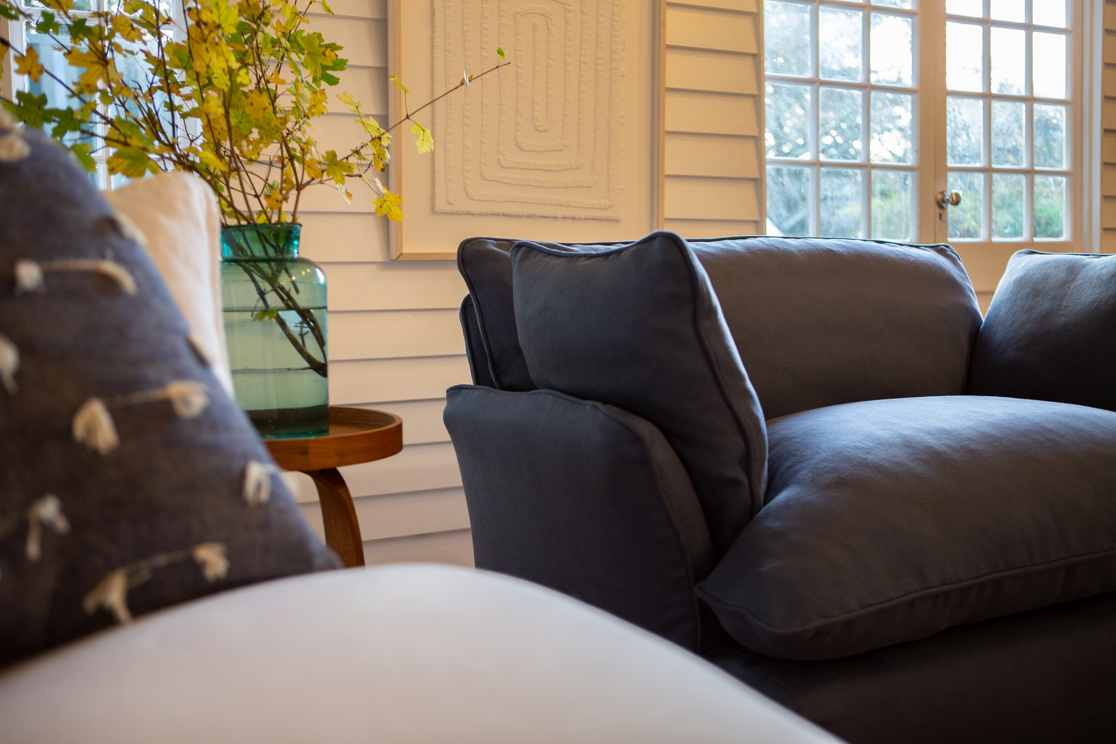 Angelite 100% Linen - Marnie Piped Edge Love Seat