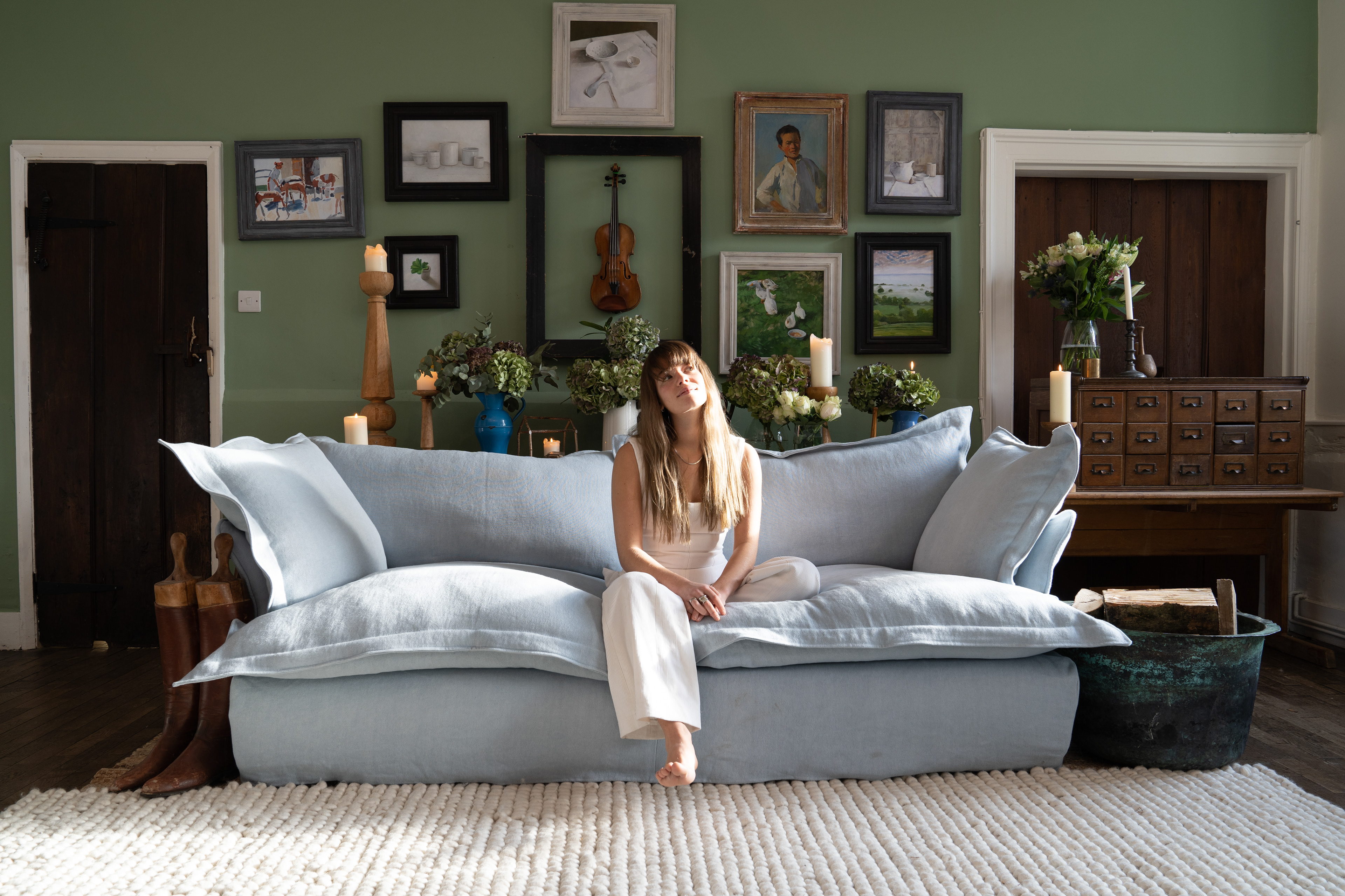 Aquamarine 100% Linen - Song Pillow Edge Sofa