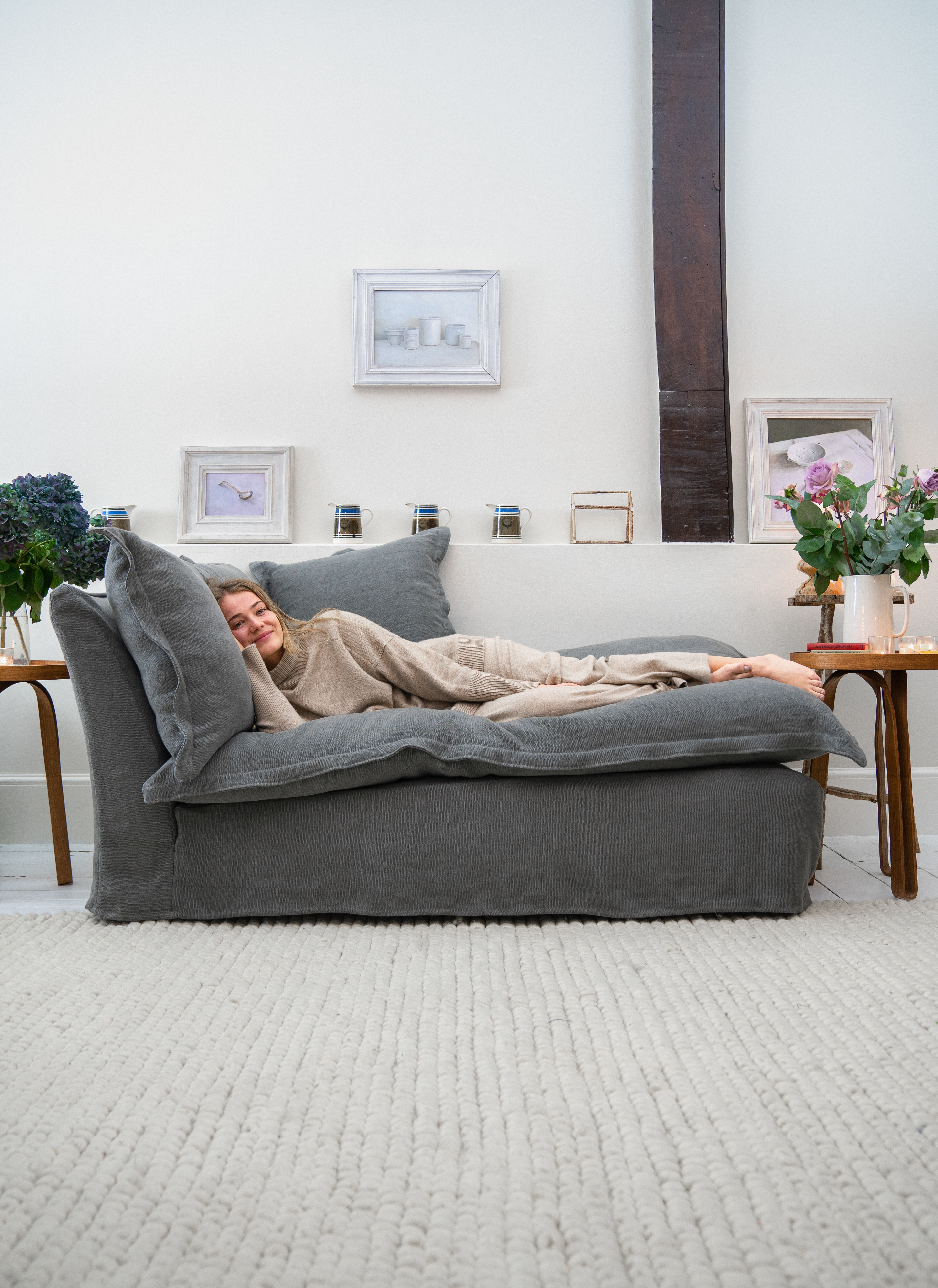 Graphite 100% Linen - Song Pillow Edge Chaise Longue